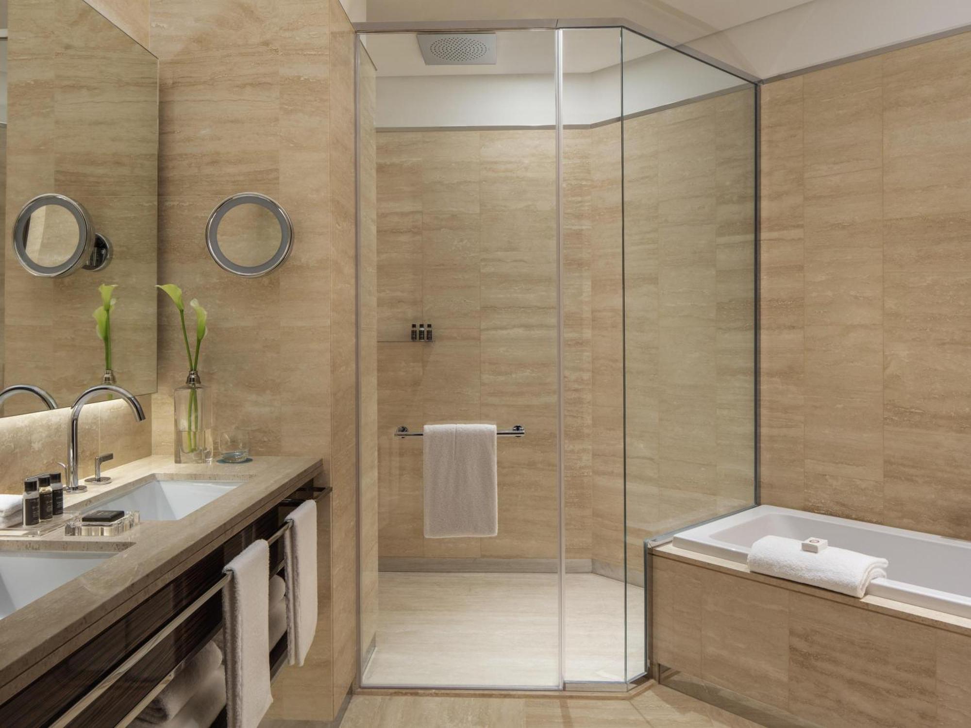 Platinum Suite One Bedroom Balcony