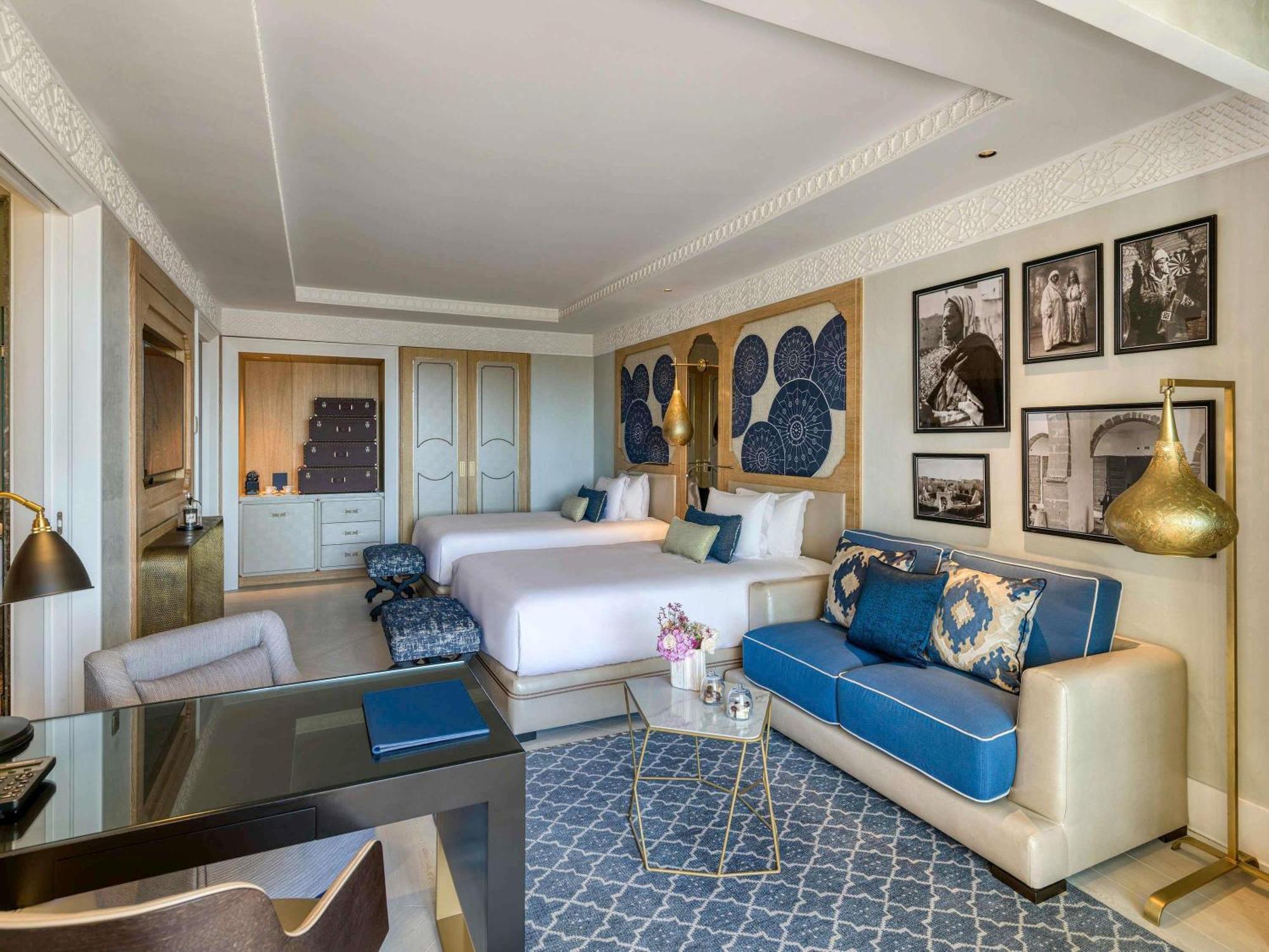 Deluxe Room Twin Beds
