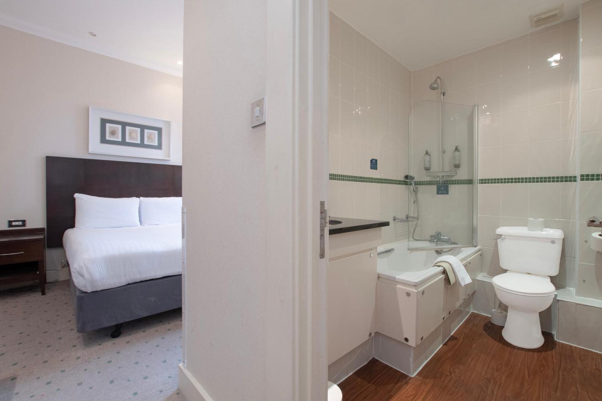 Family Room Double Single Beds