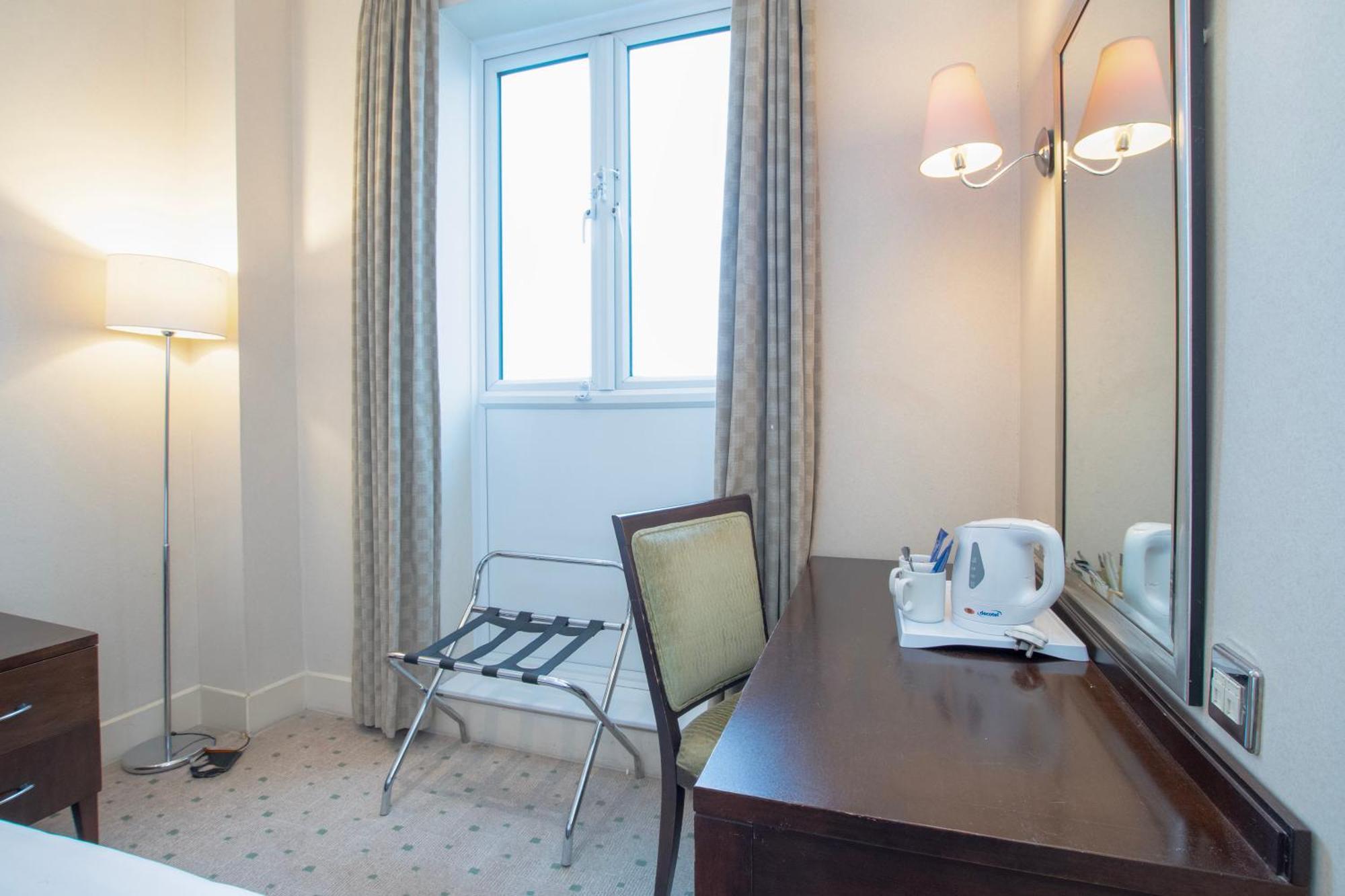 Family Room Double Single Beds