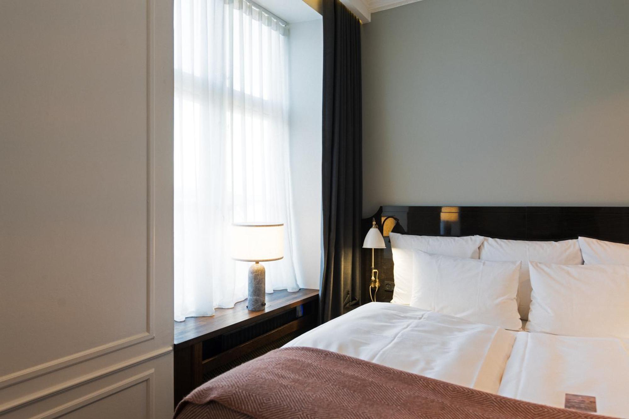 Doppelzimmer – Medium