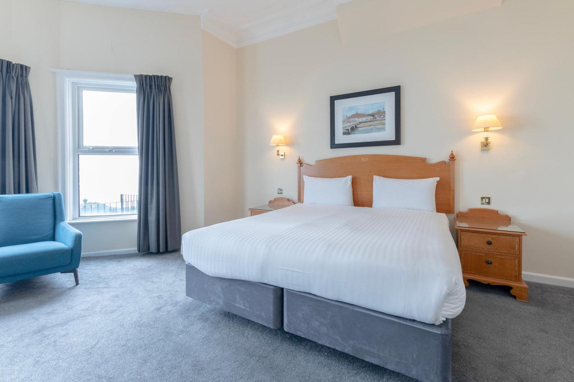 Double Room Double Bed Sea View Non-Smoking