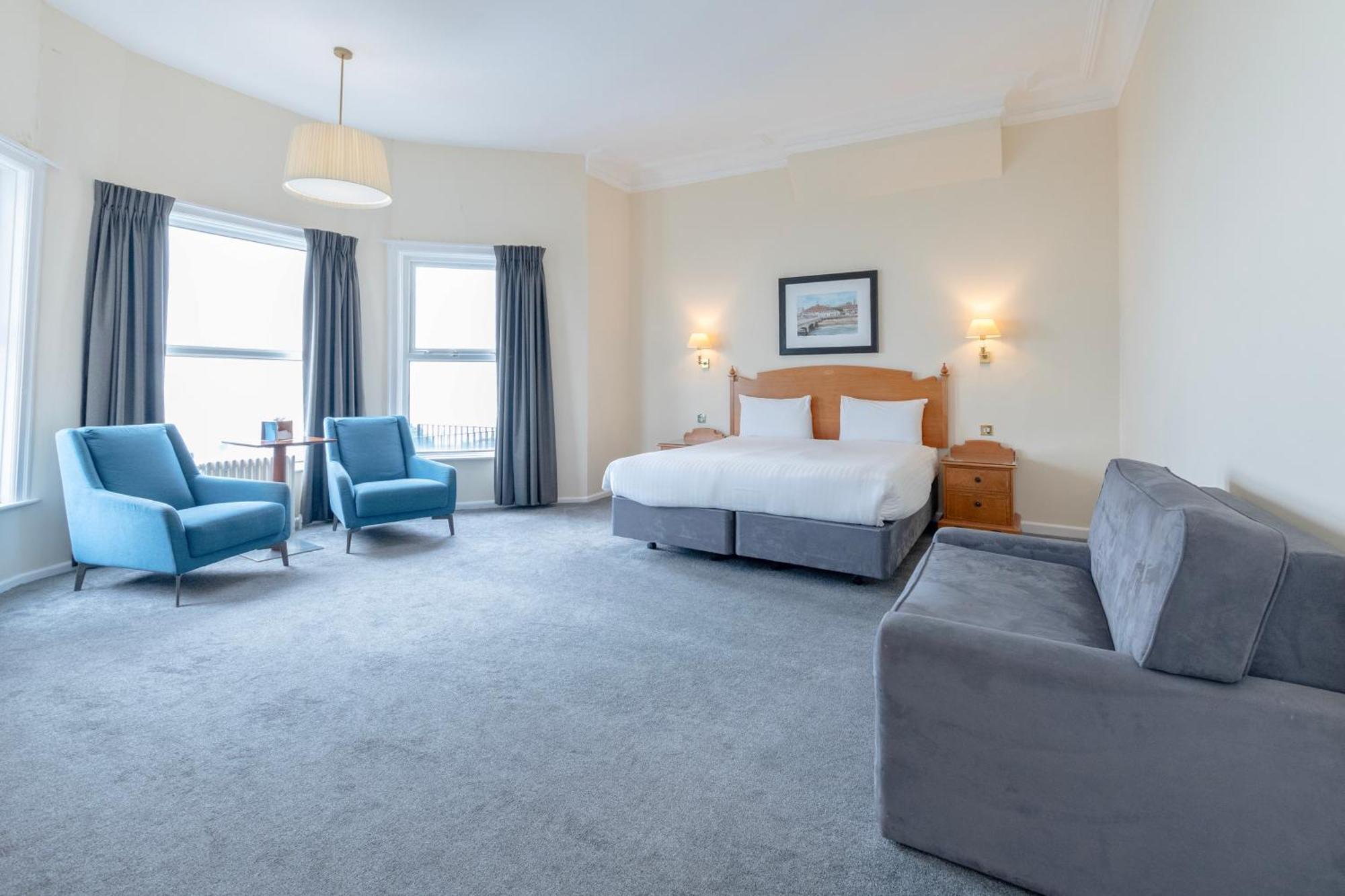 Double Room Double Bed Sea View Non-Smoking