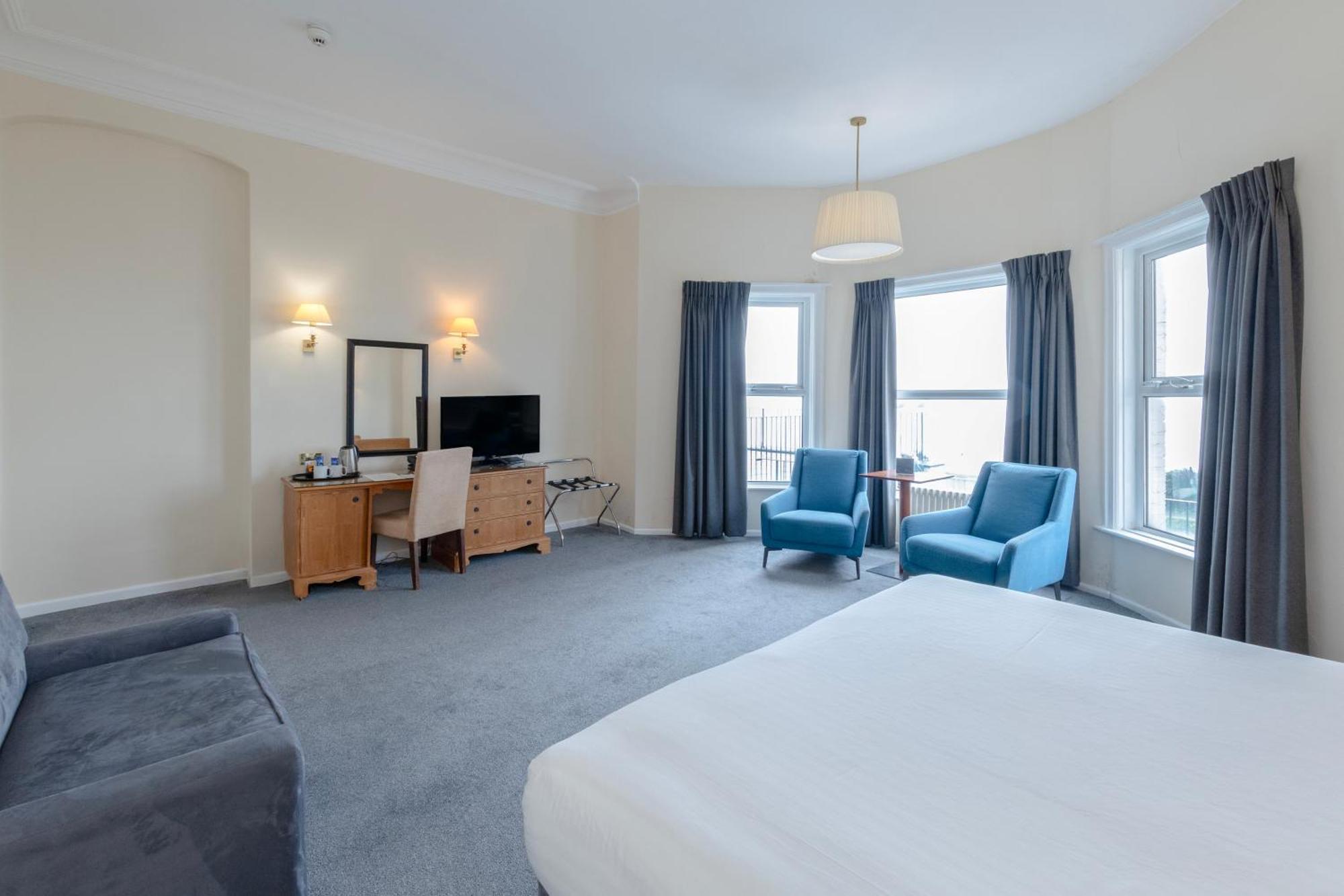 Double Room Double Bed Sea View Non-Smoking