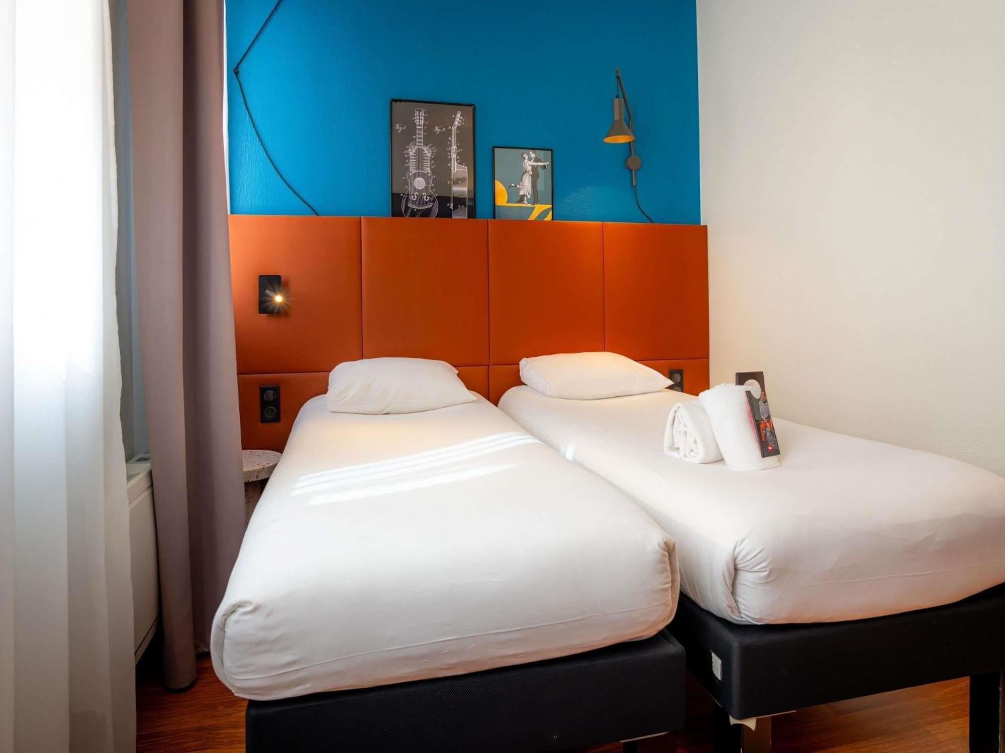 Standard Twin Room