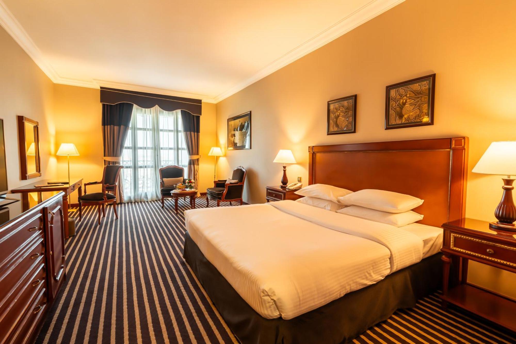 Deluxe Suite