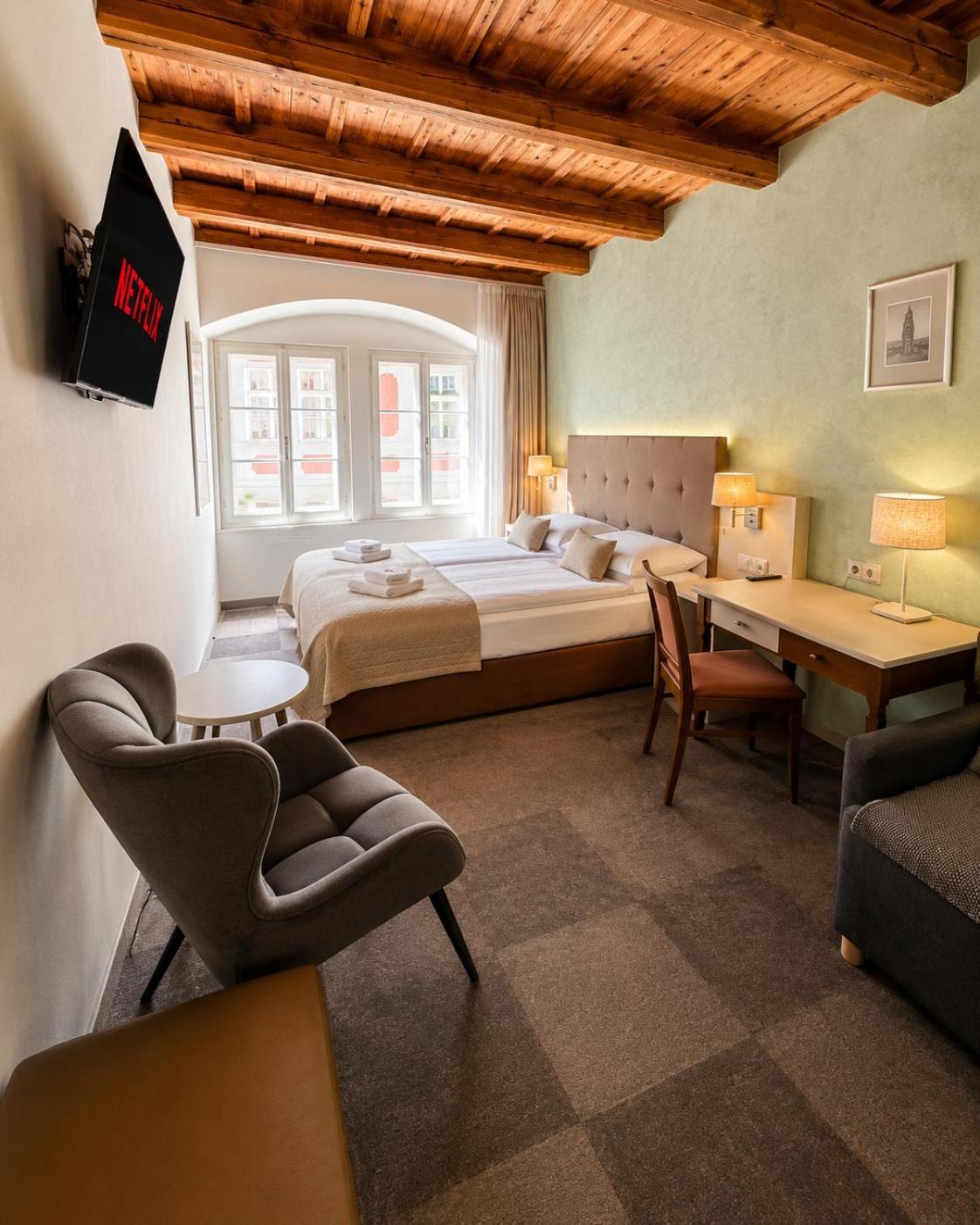 Deluxe Junior Suite