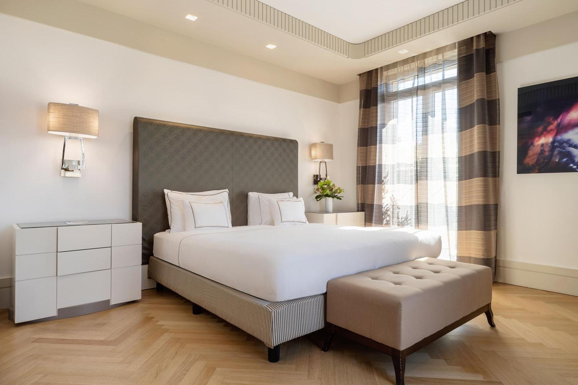 Grand Suite with Terrace and Spa Access