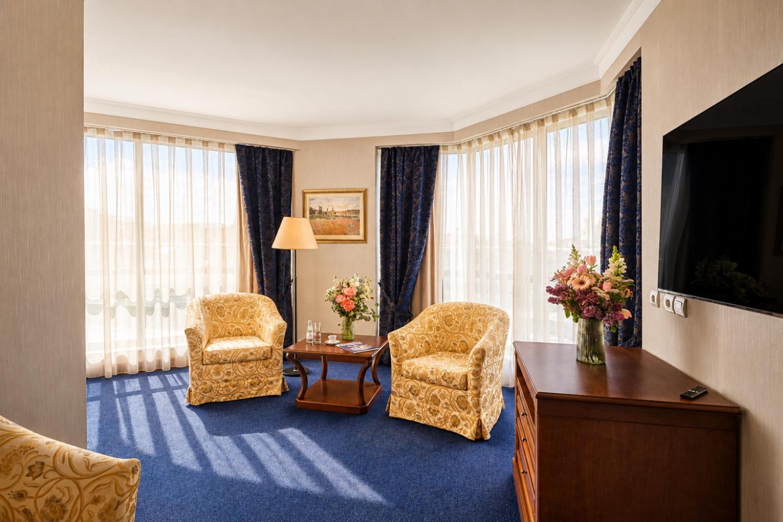 Deluxe Suite