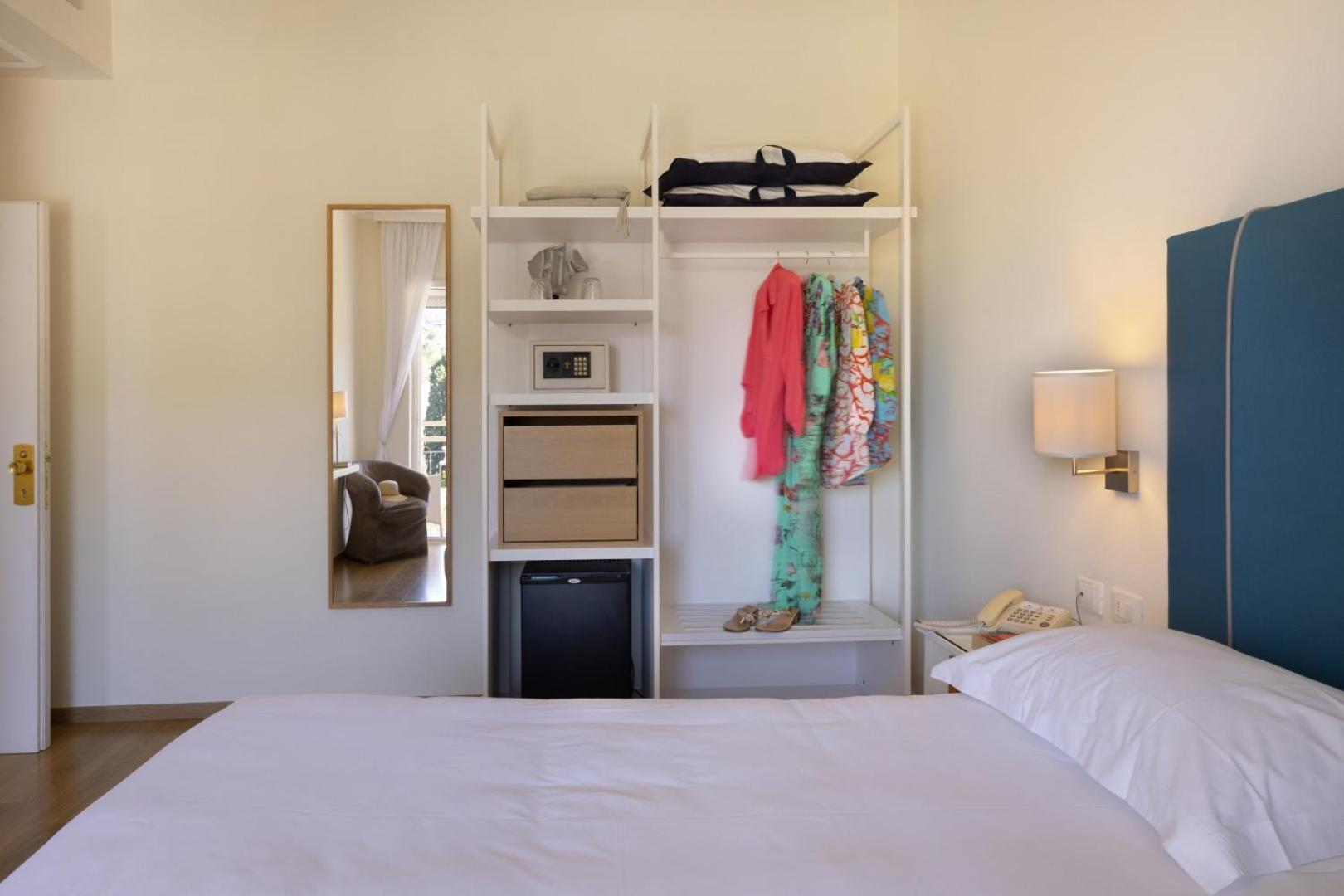 Double or Twin Room Sea View