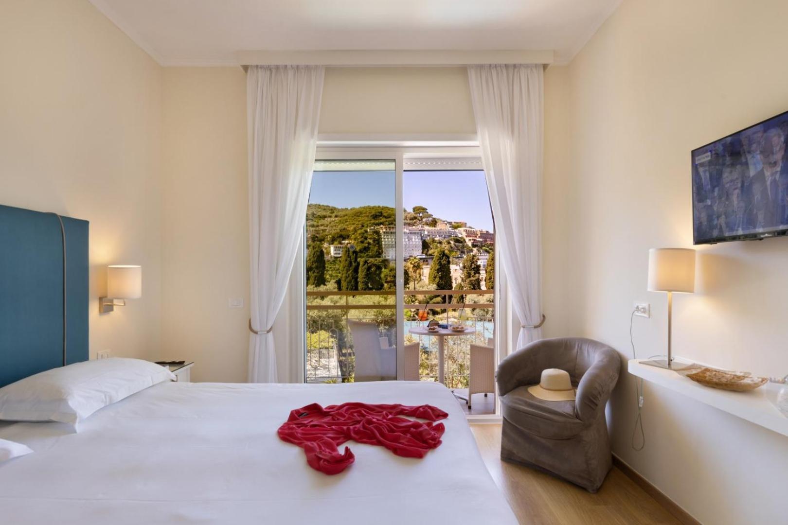 Double or Twin Room Pool View