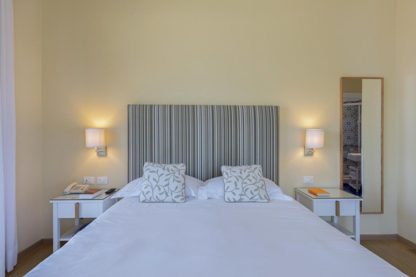 Double or Twin Room Sea View