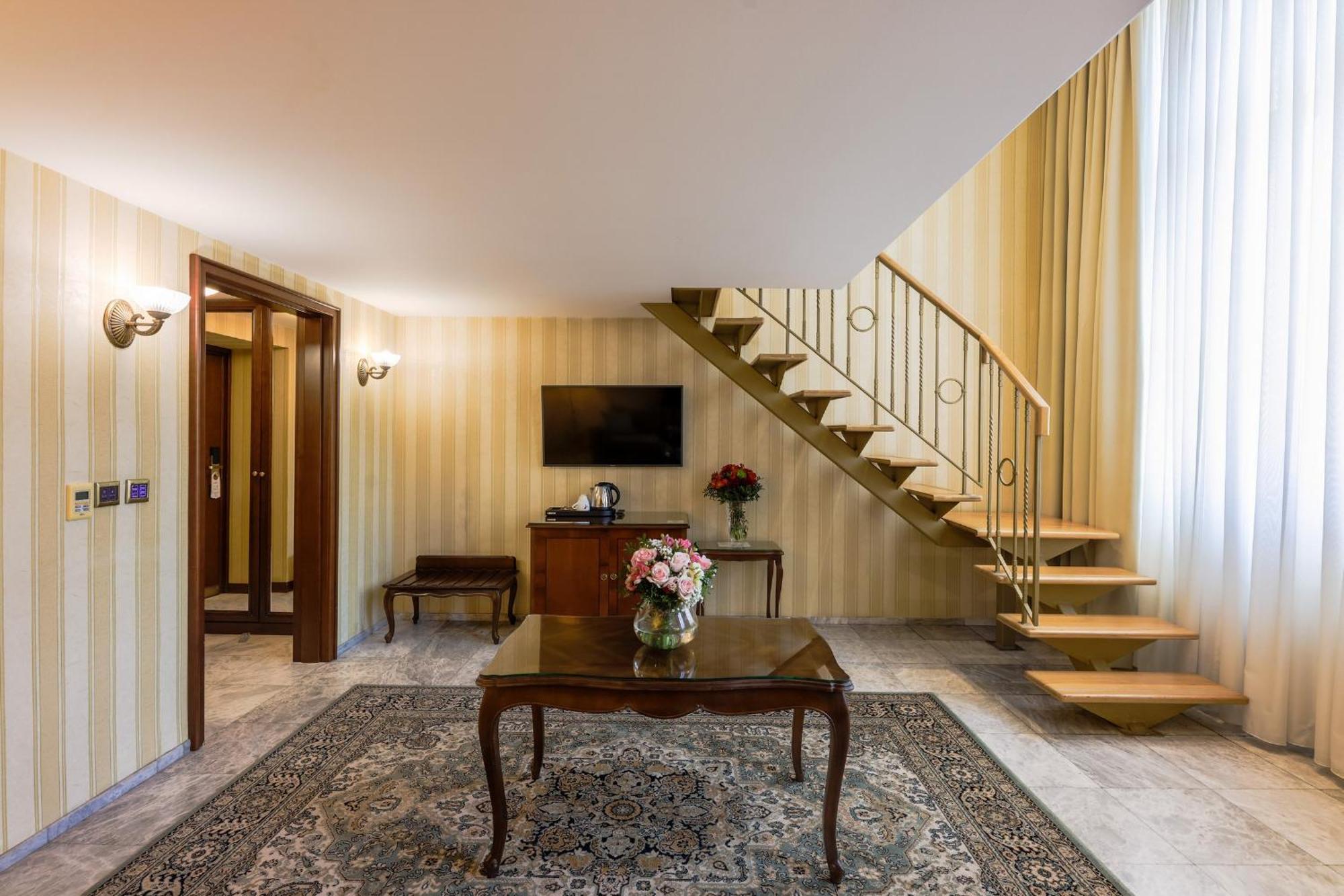 Superior Duplex Room