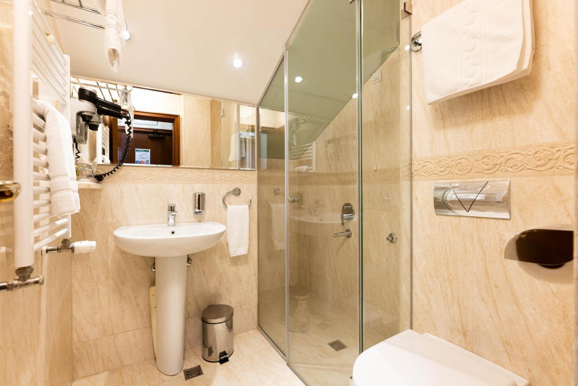 Classic Single Room