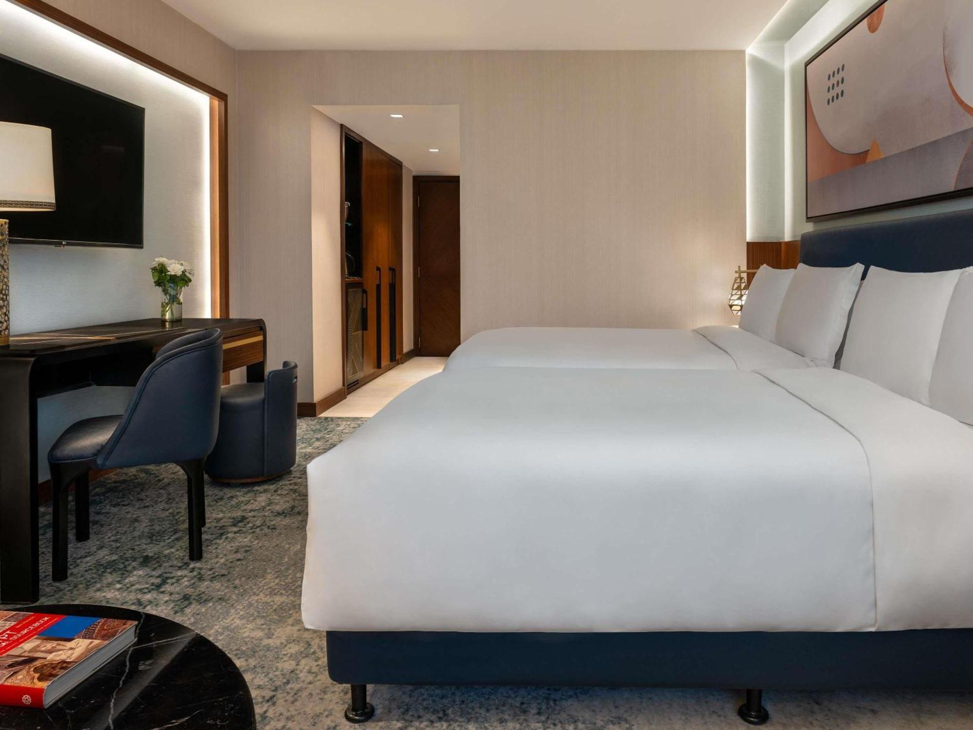 Classic Double Room Two Double Beds