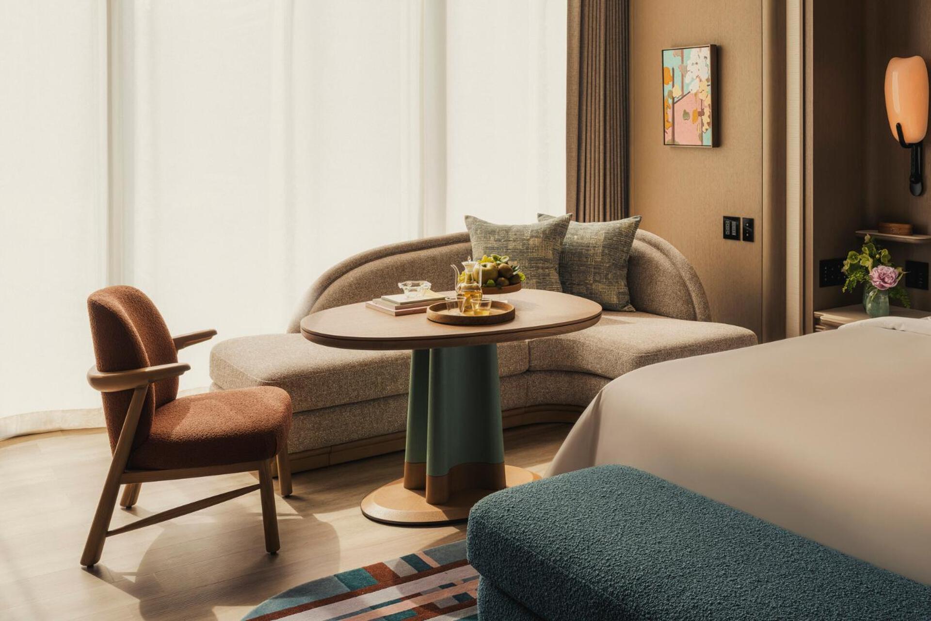Marunouchi Room