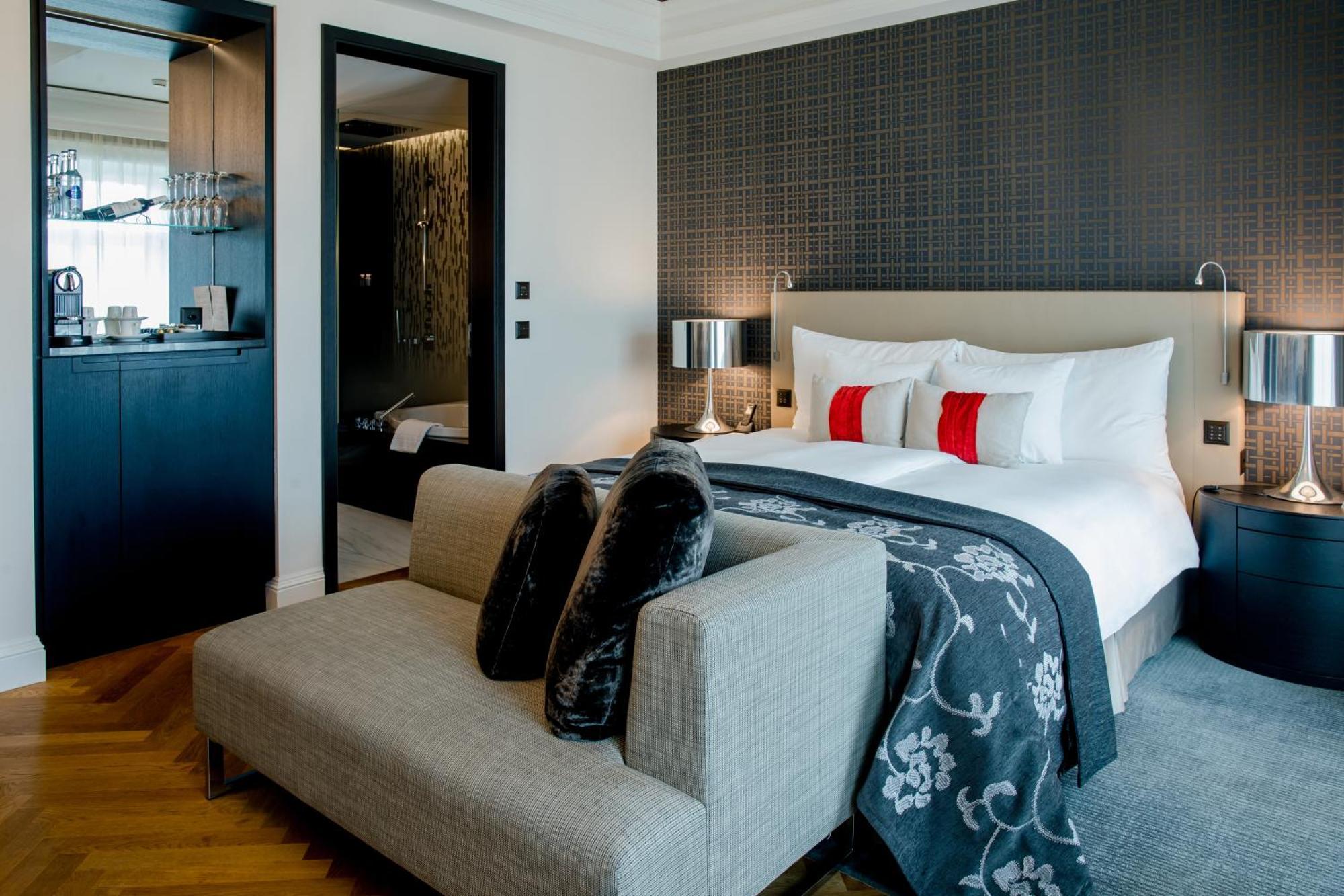 Habitación encantadora con cama grande