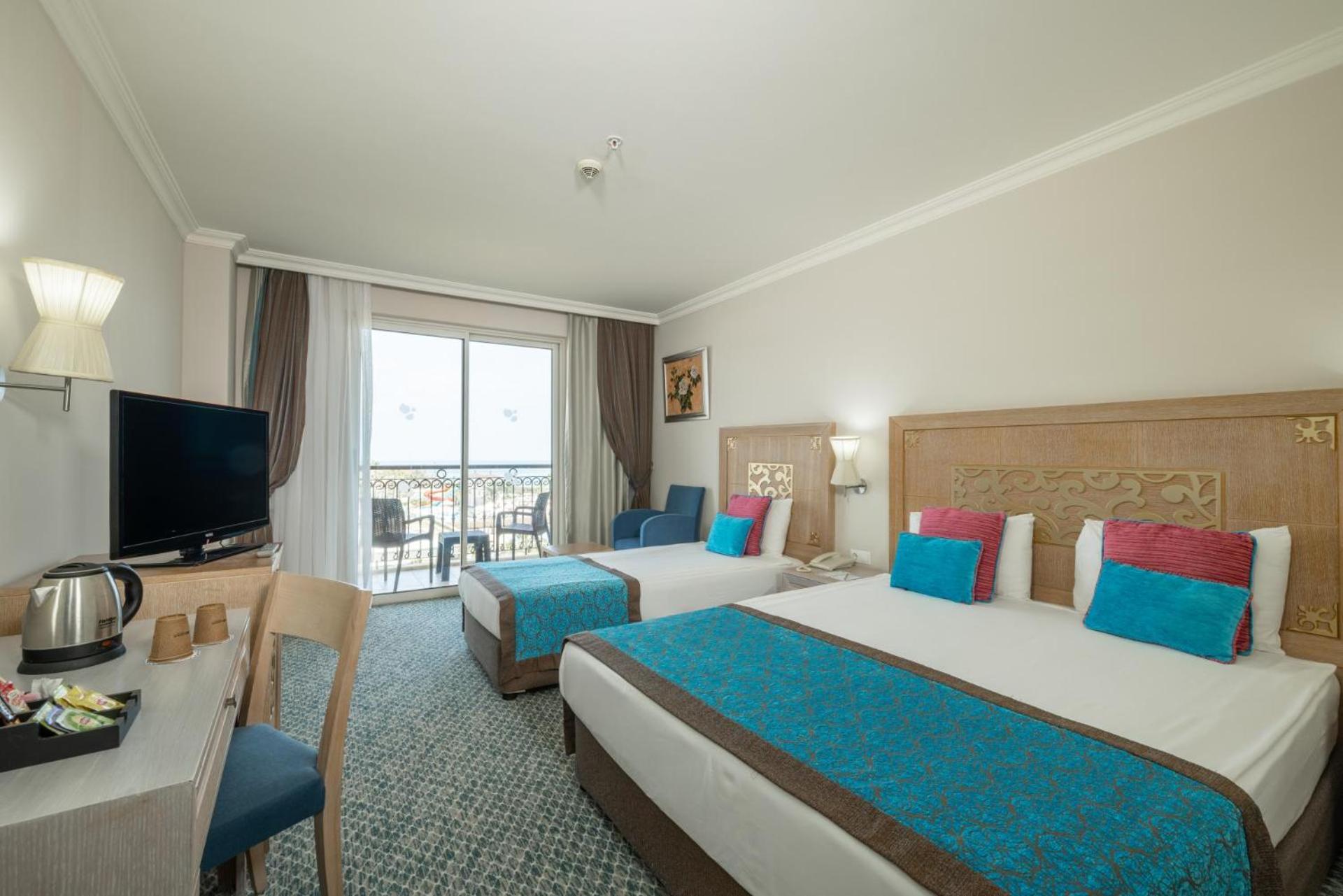Double or Twin Room Partial Sea View