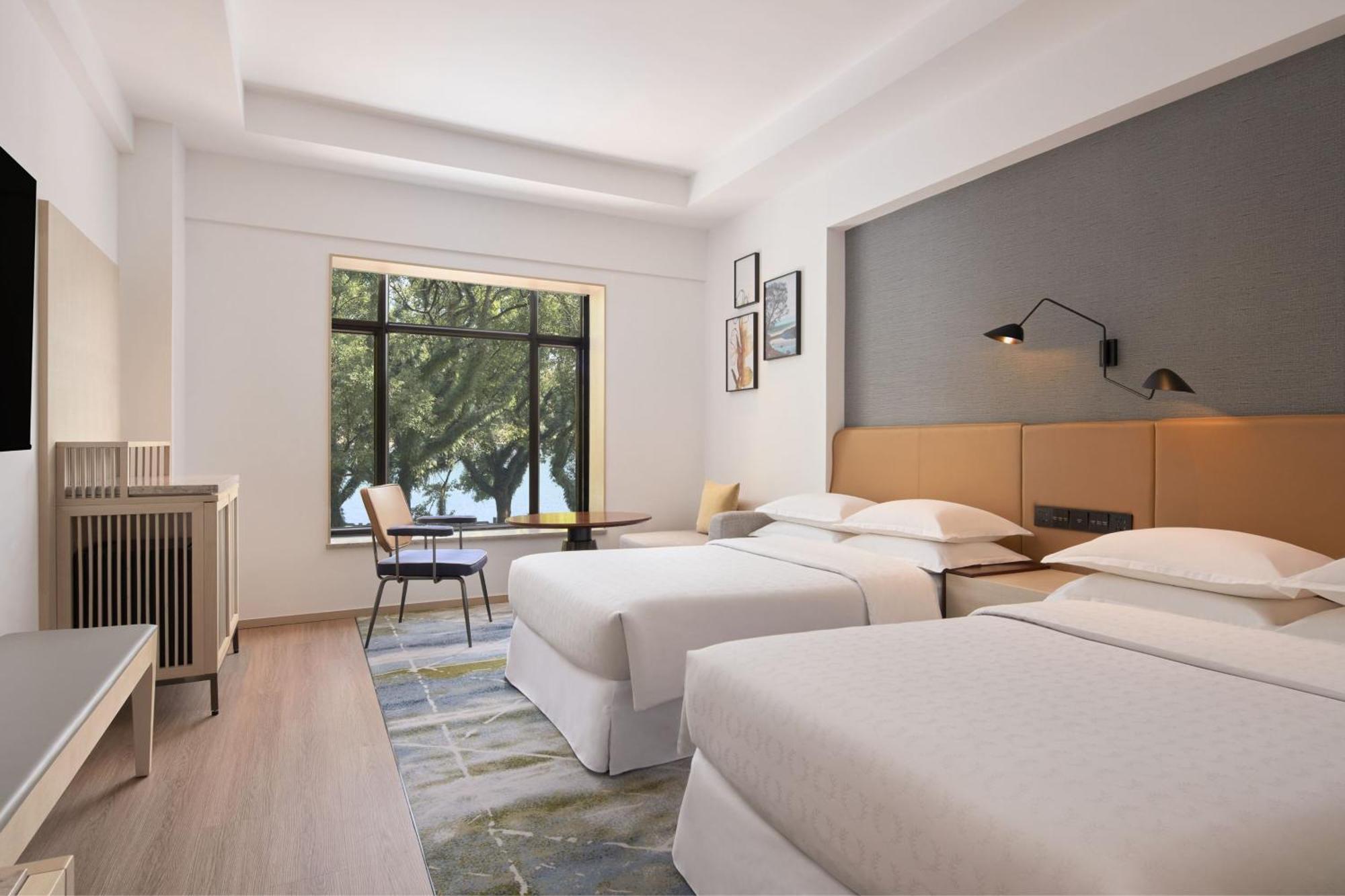 Premium Twin Room