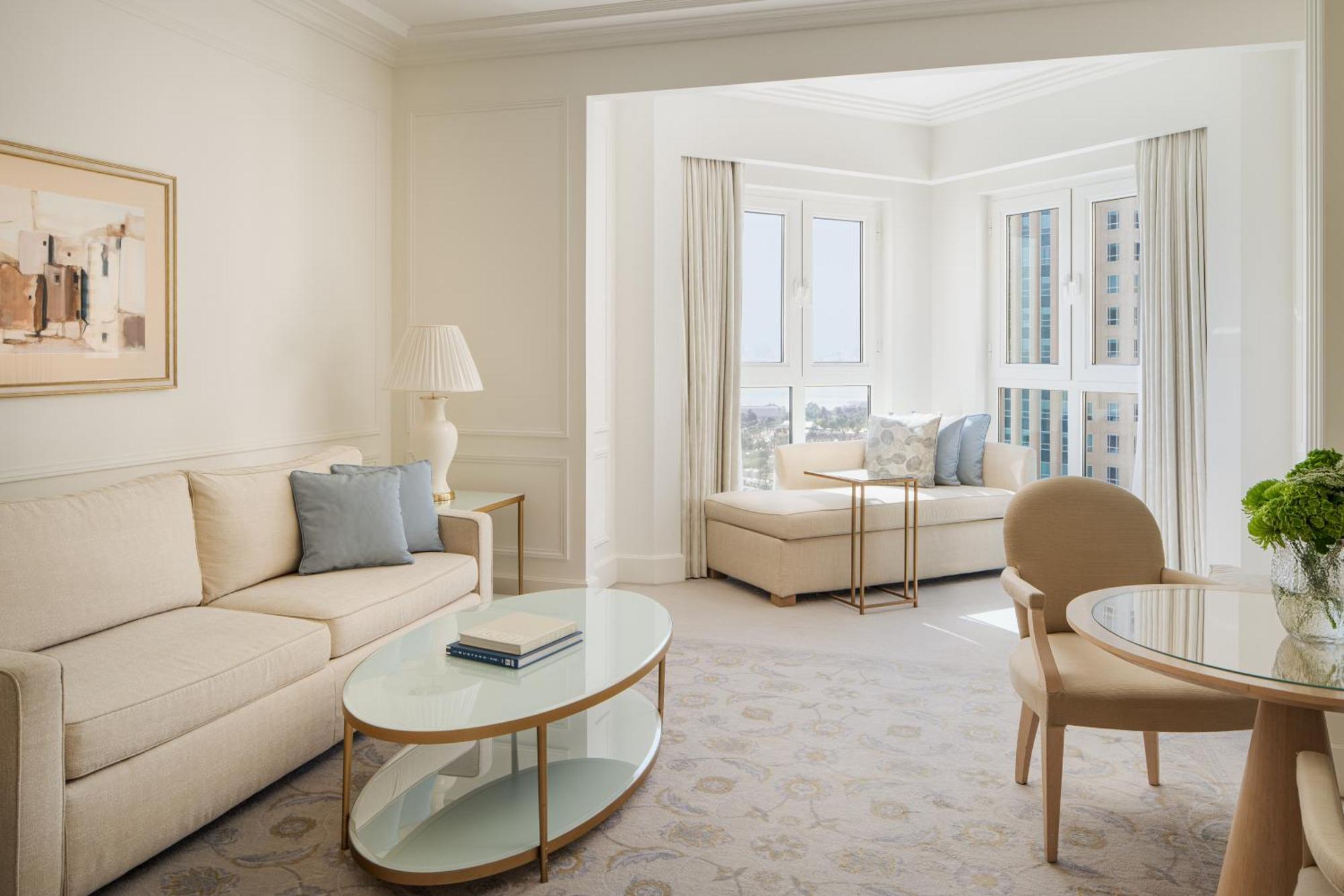 Four Seasons Executive King Suite,1771579155:JPEG