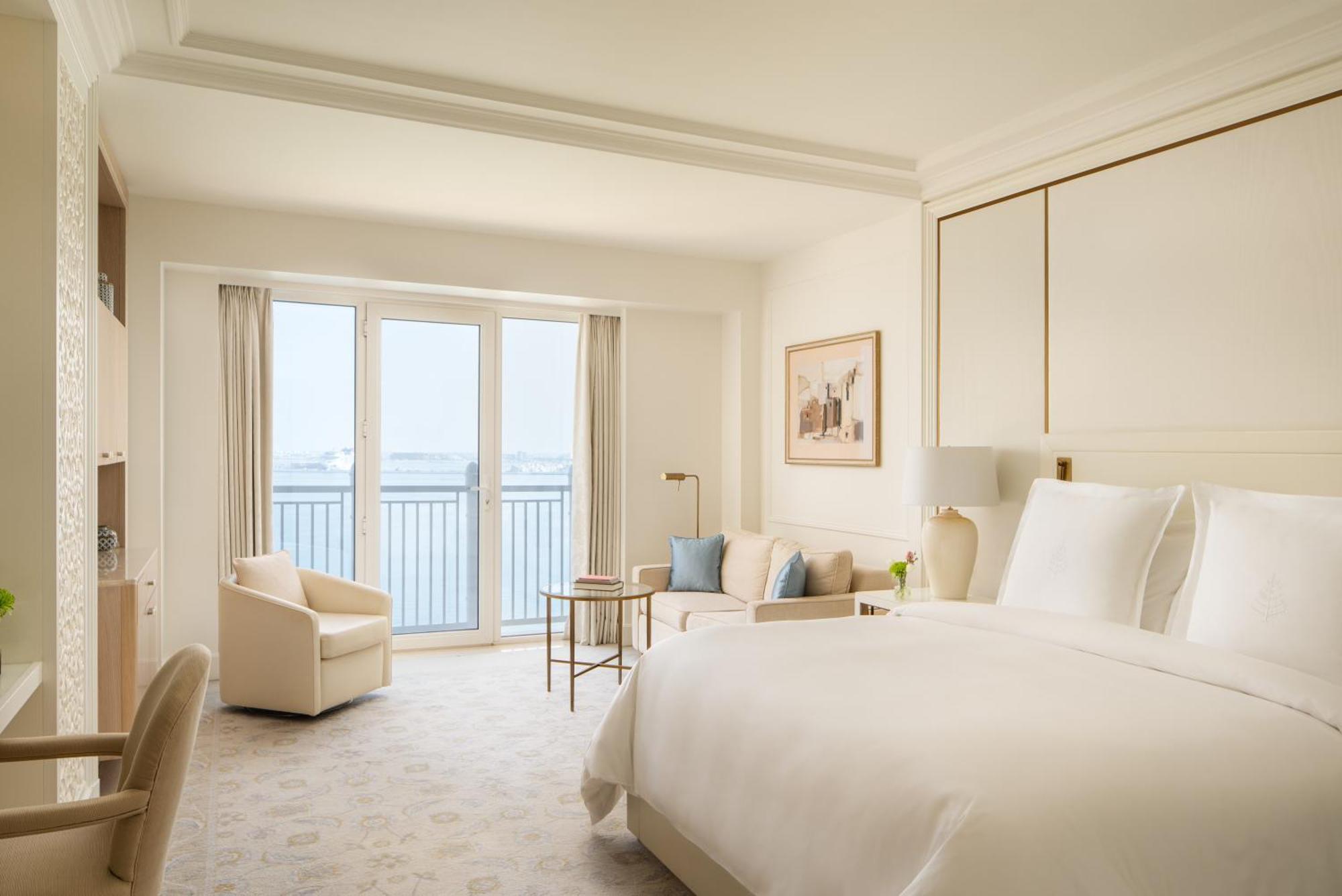 Premier King Room Sea View
