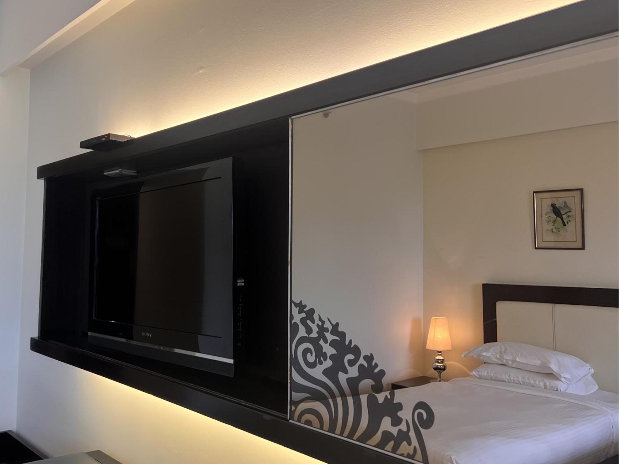 Deluxe King Or Twin Room Bathtub