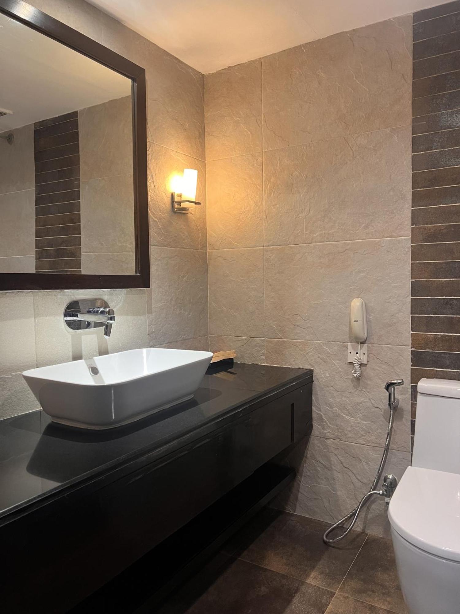 Deluxe King Or Twin Room Bathtub