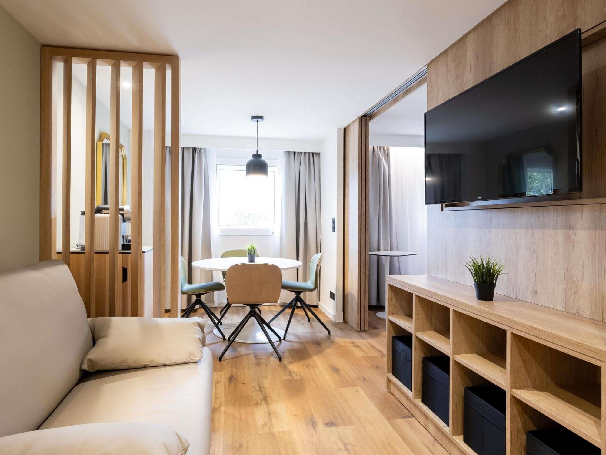 Camera Junior Suite