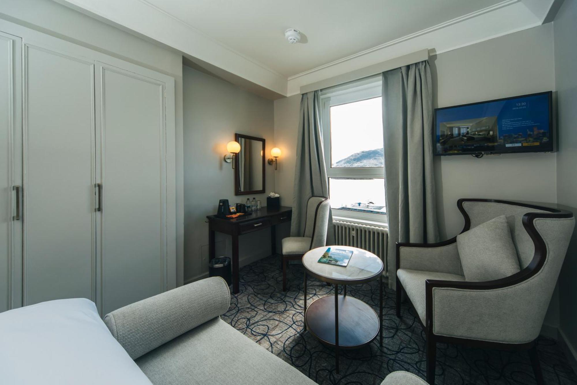 Family Room Sea View