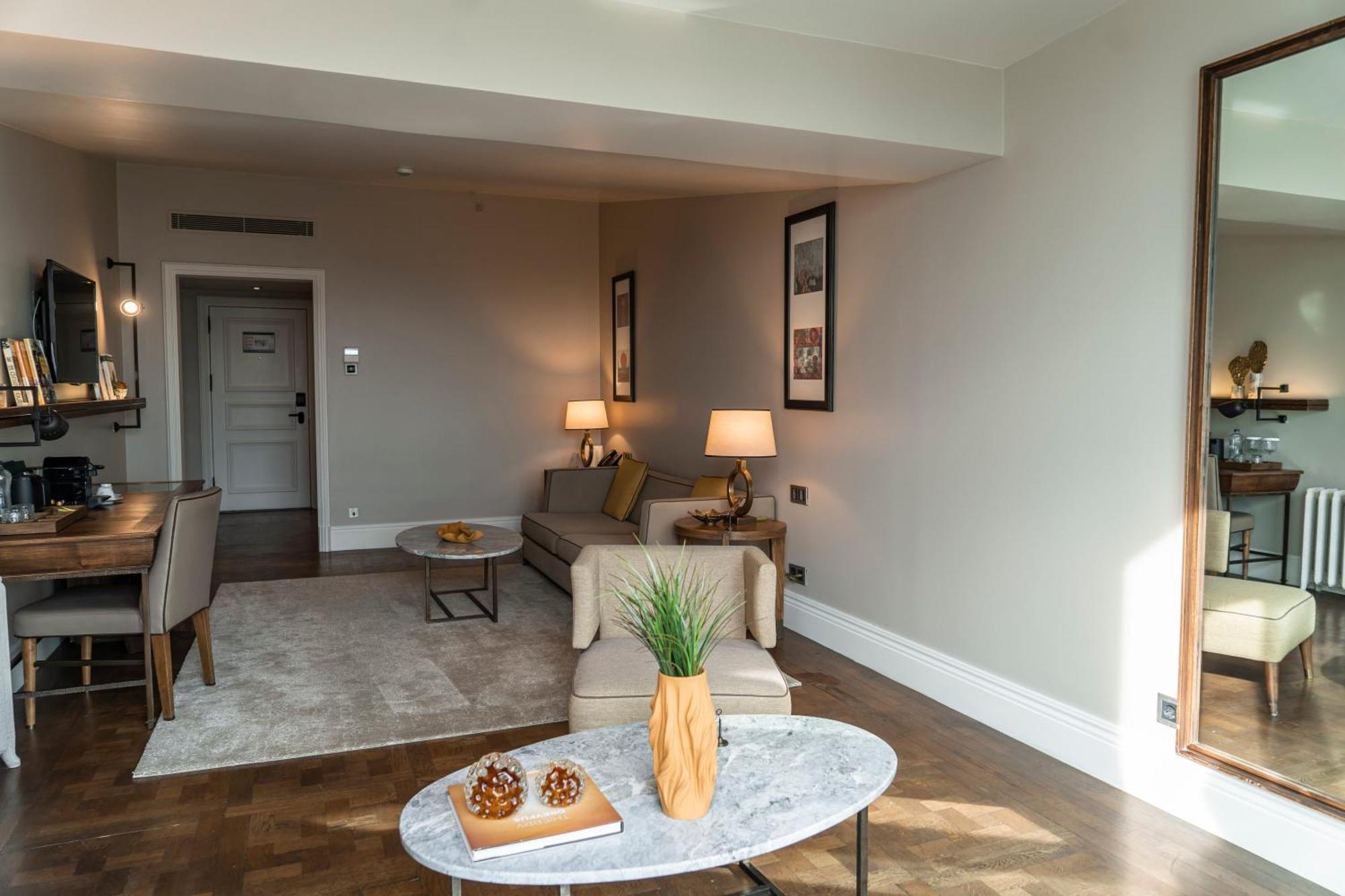 Presidential Suite