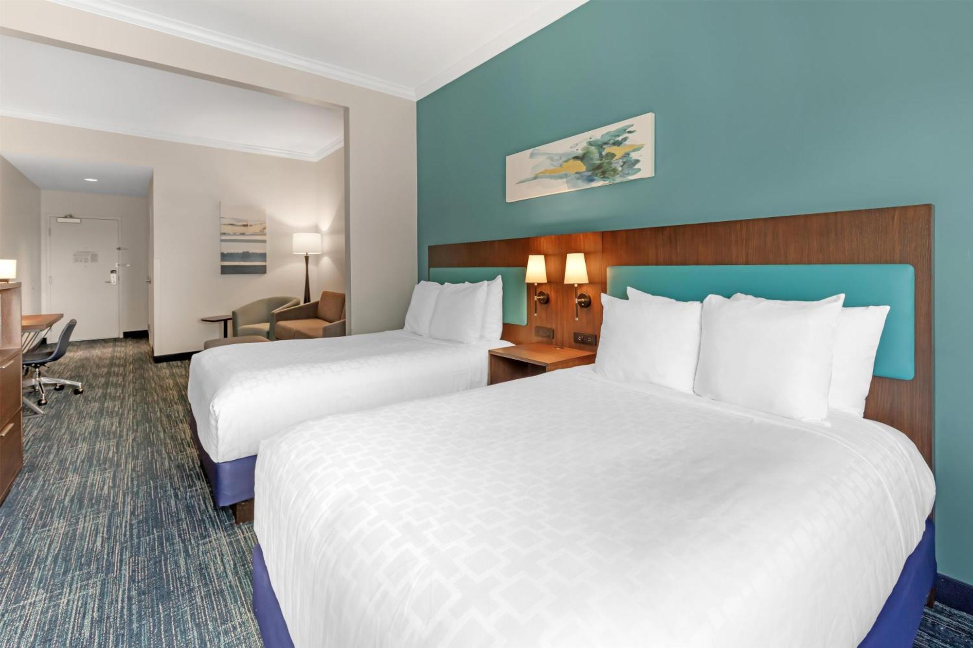 Queen Room Two Queen Beds Roll Shower Disability Access or Pet Friendly or Ground Floor