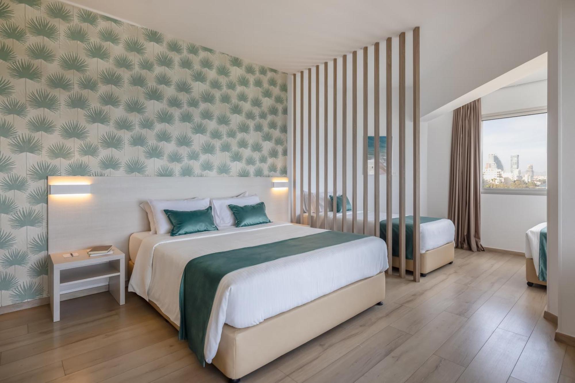 Sea View Suite