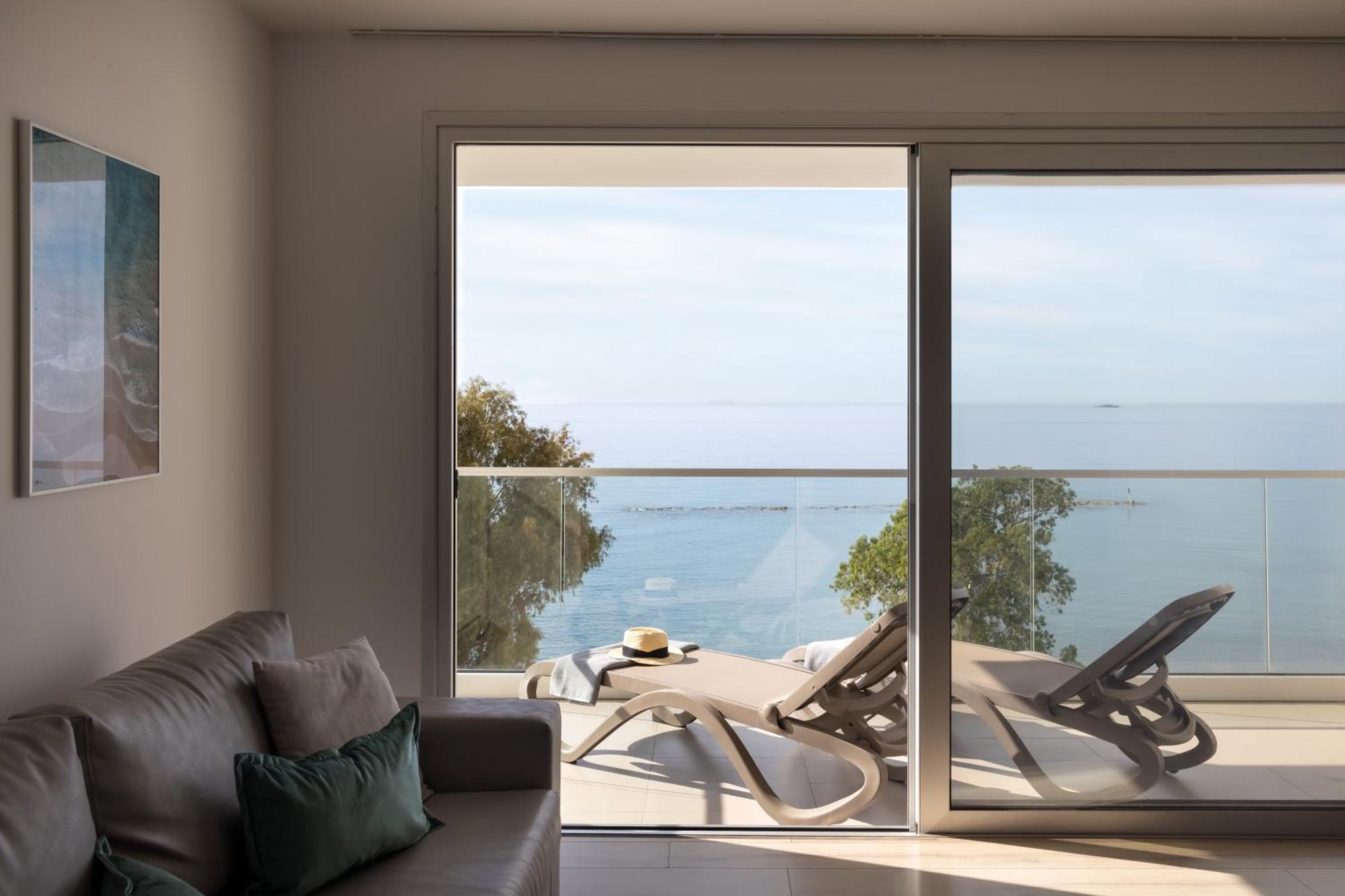 Sea View Suite
