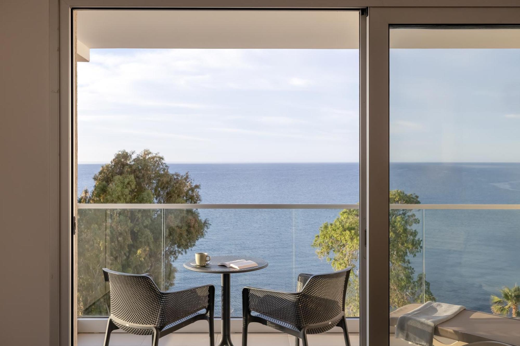 Sea View Suite