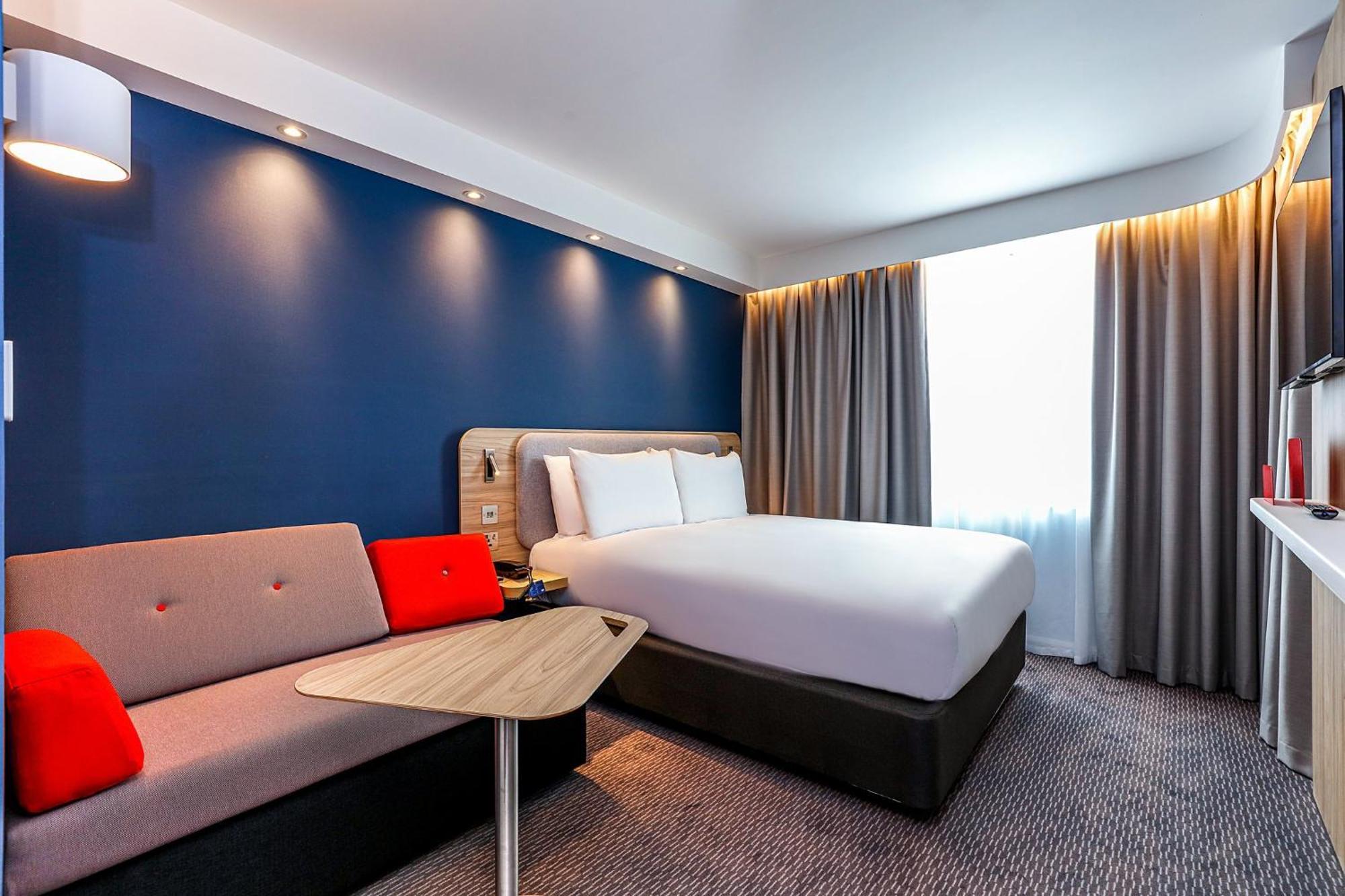 Standard Double Room Sofa Bed Hot