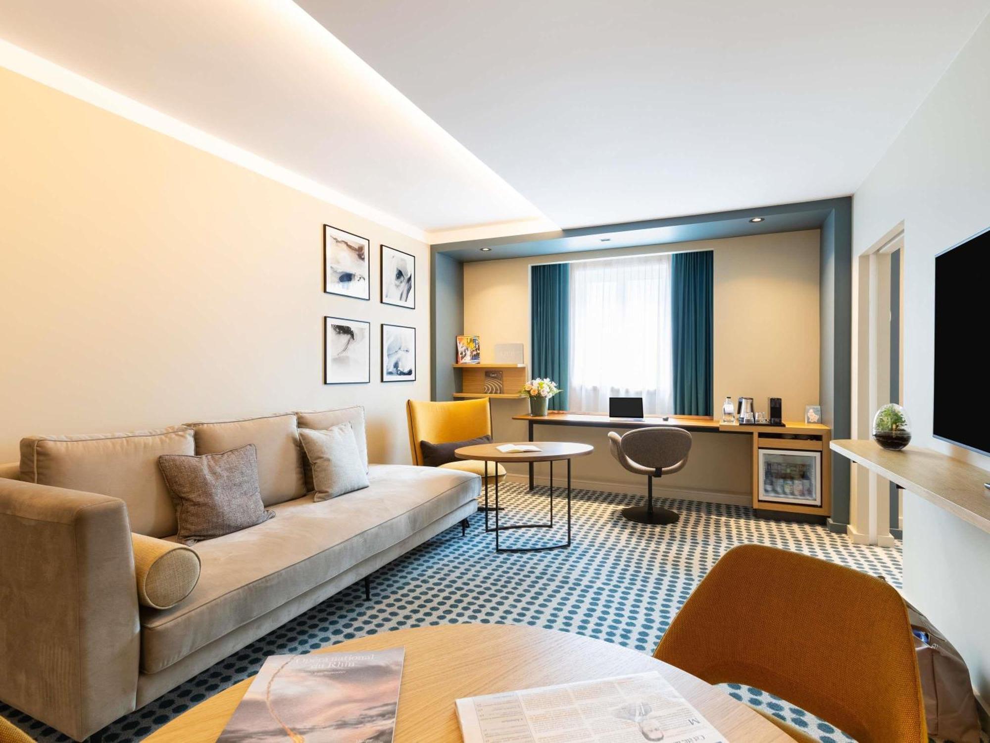 Executive Suite