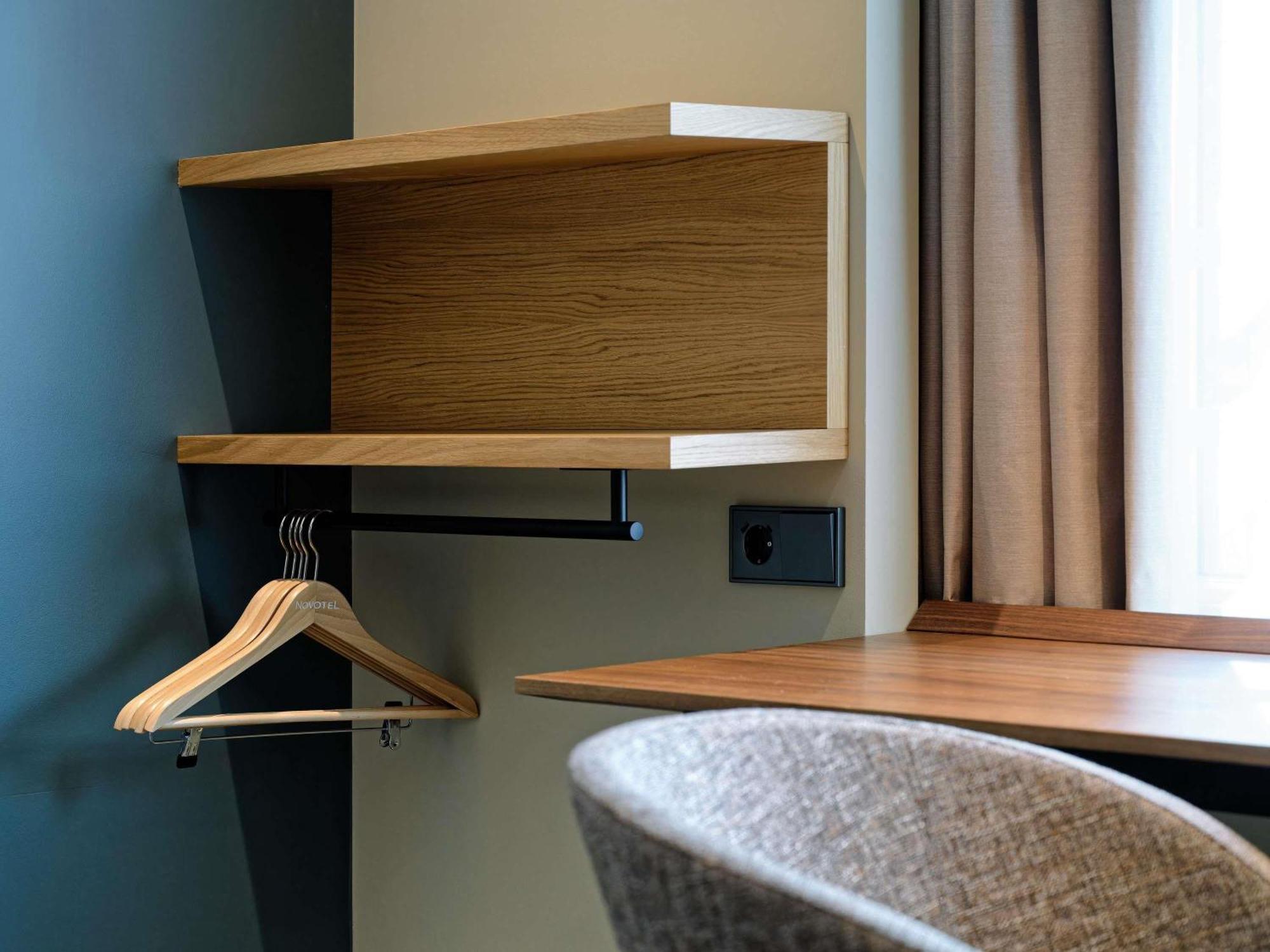 Superior Queen Room Mobility Accessible