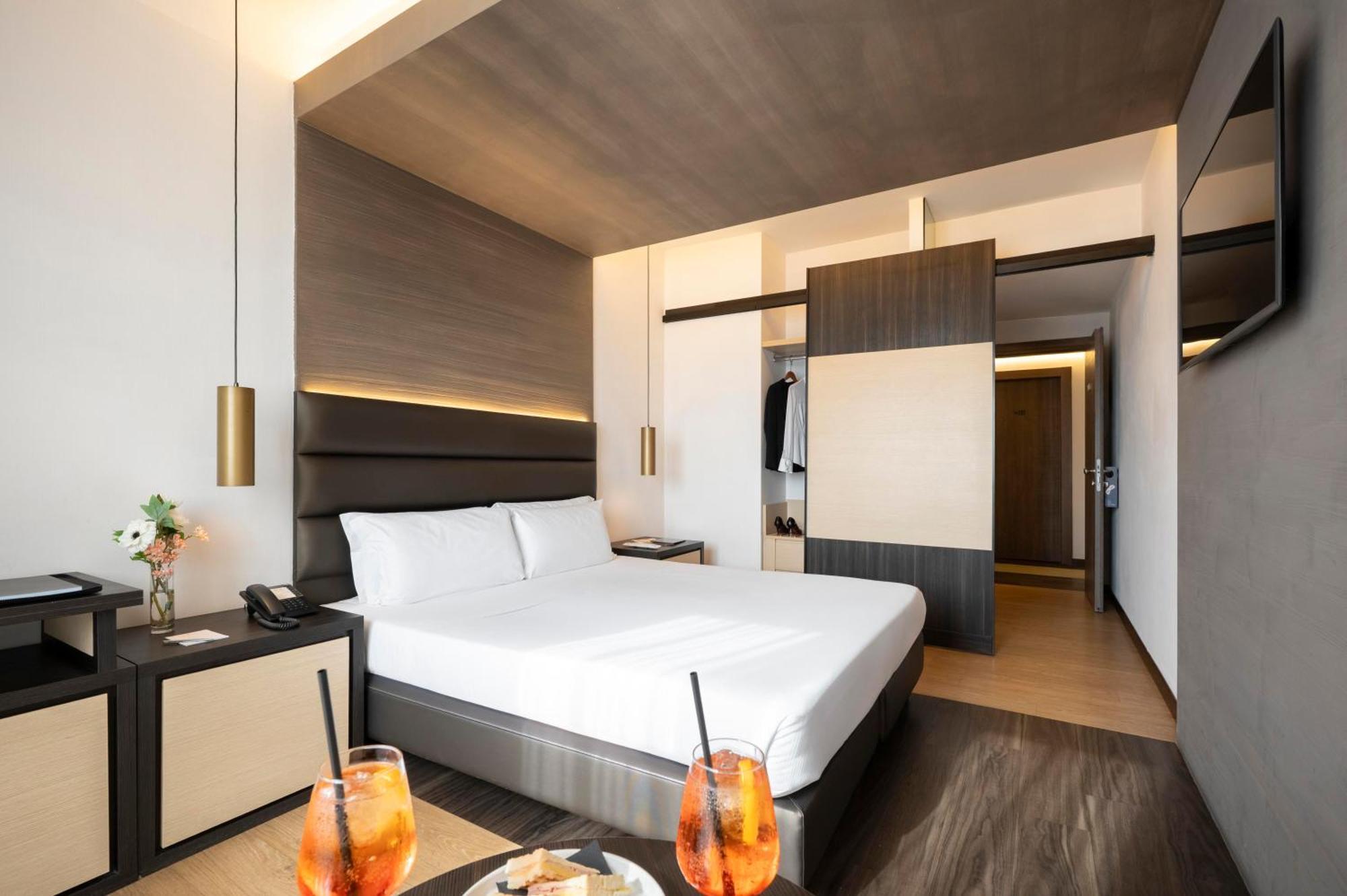 Classic Double or Twin Room