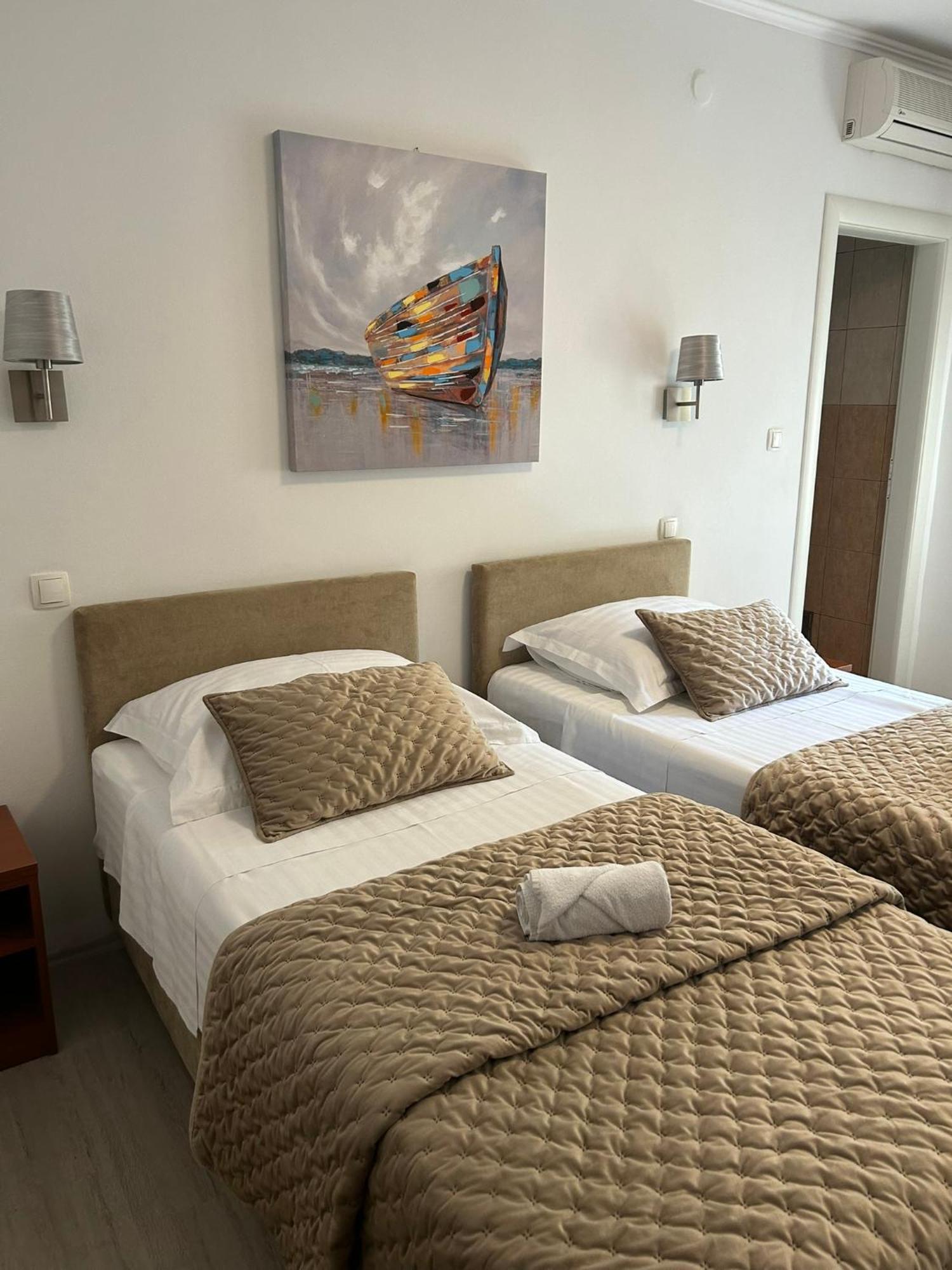 Standard Double or Twin Room Garden View
