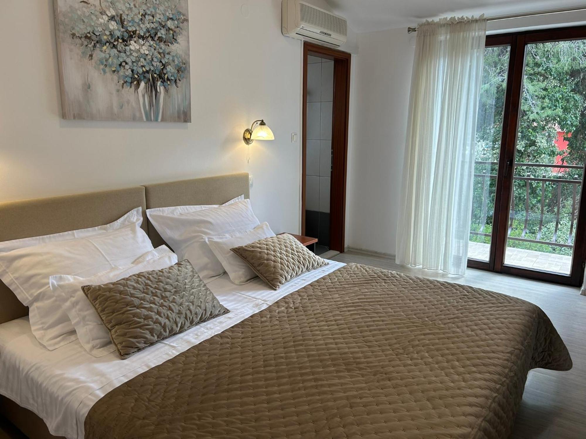Economy Double or Twin Room