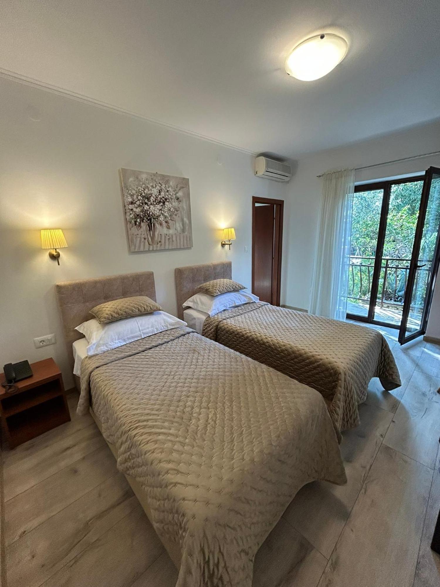 Standard Double or Twin Room Balcony