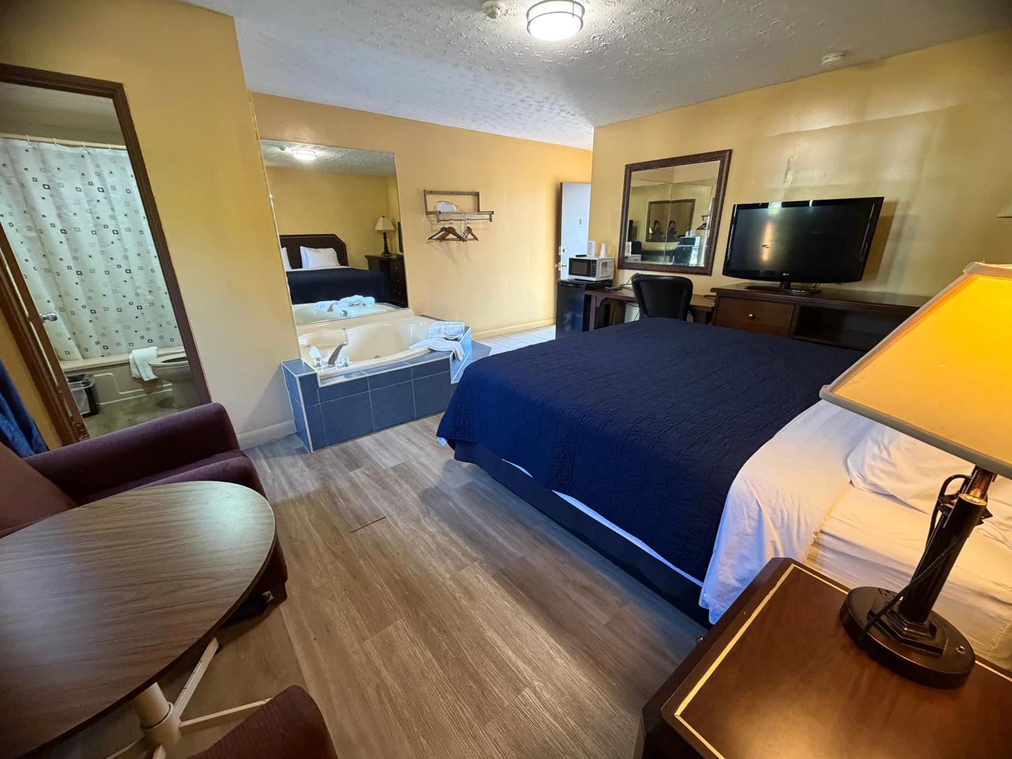 Standard King Room