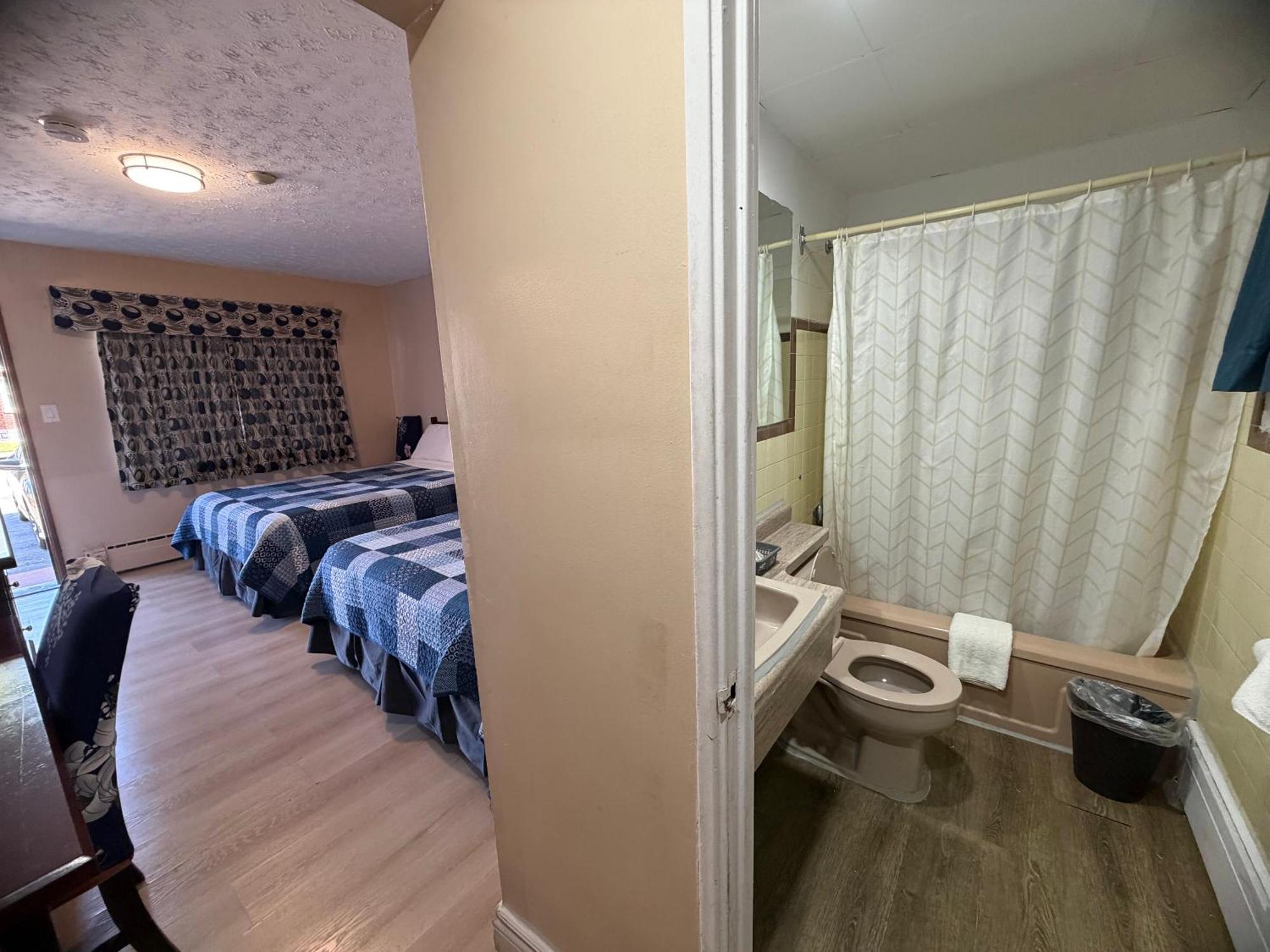 Standard Room Two Double Beds Smoking