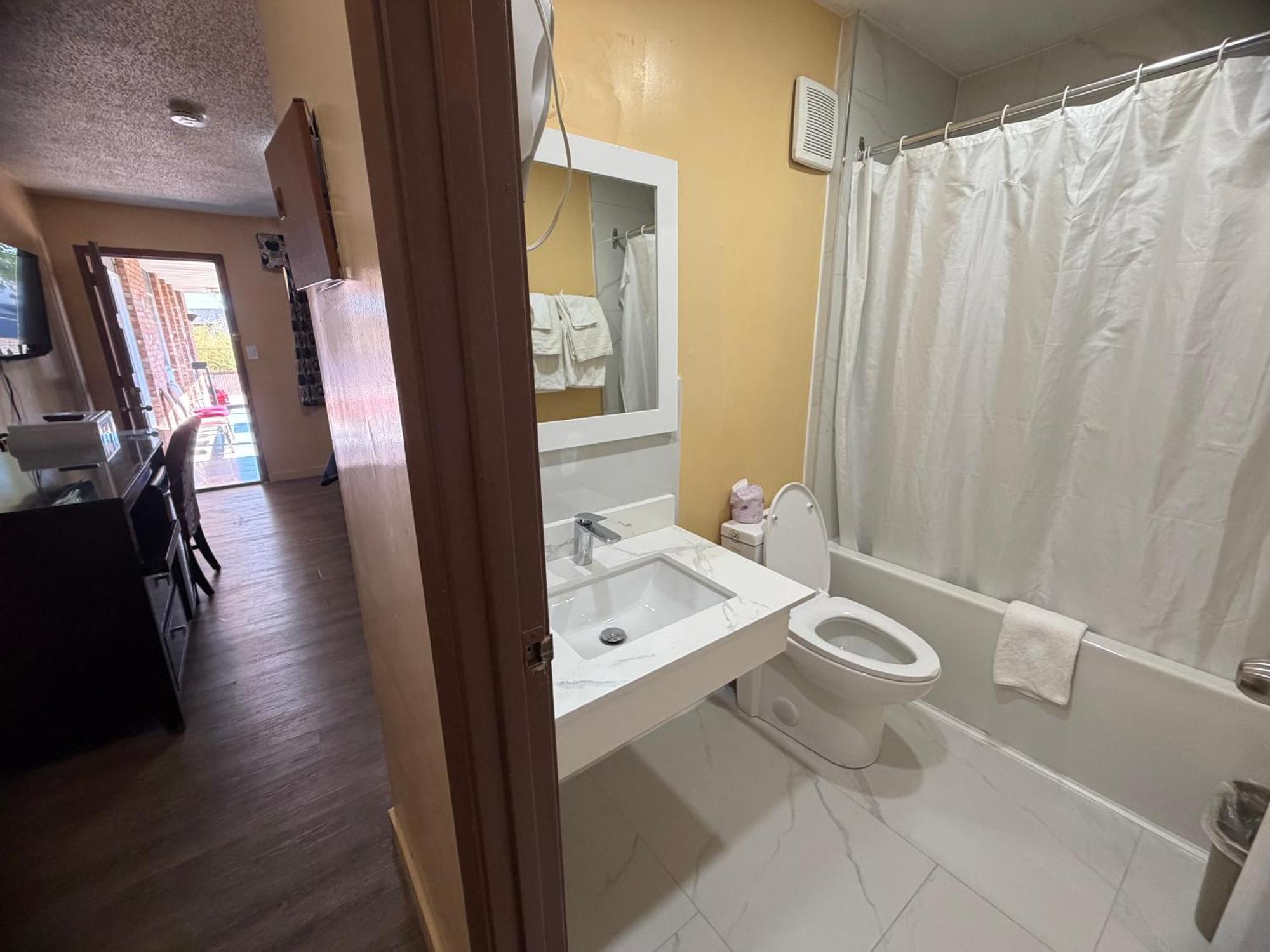Queen Suite