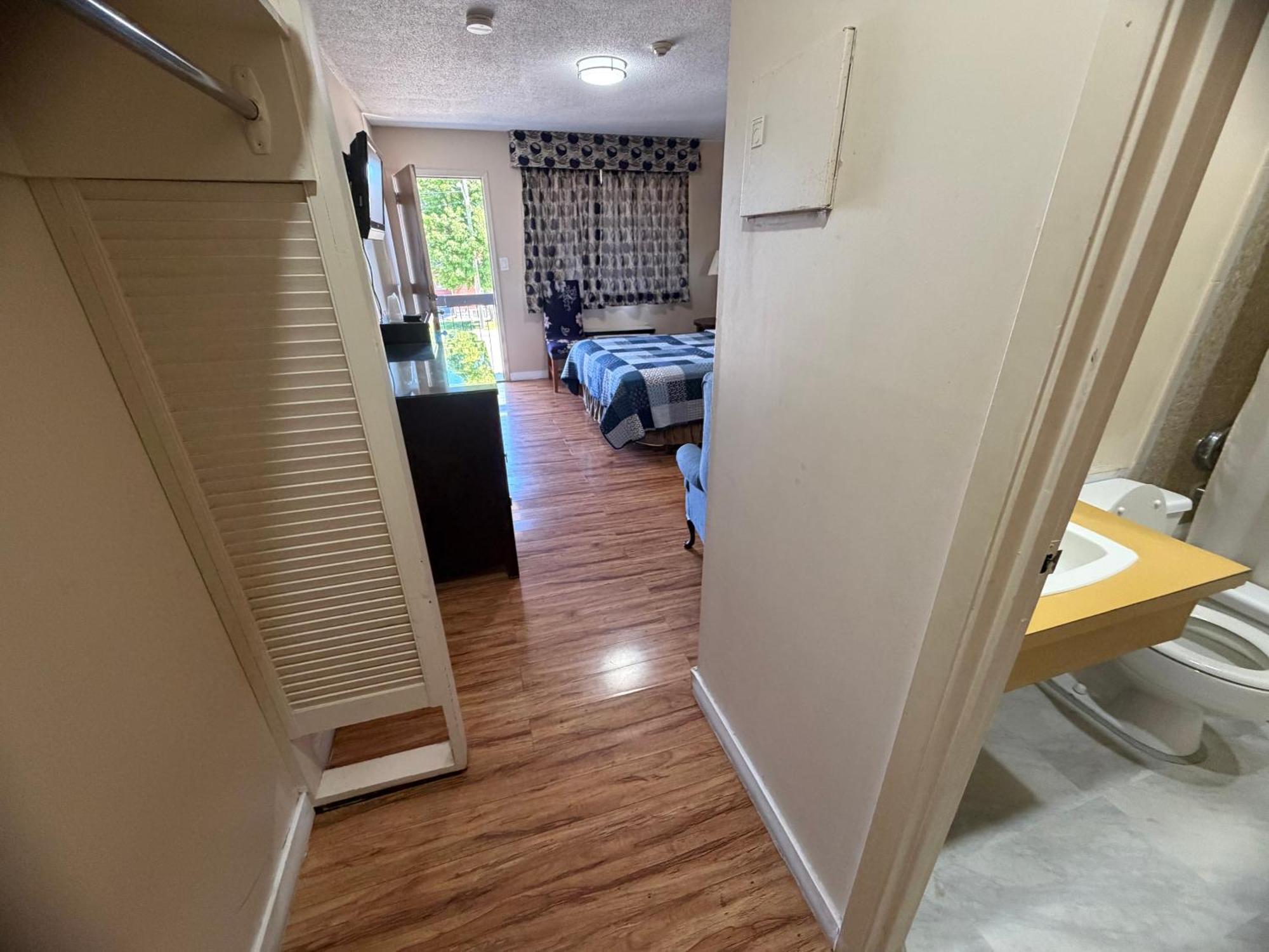 Queen Suite