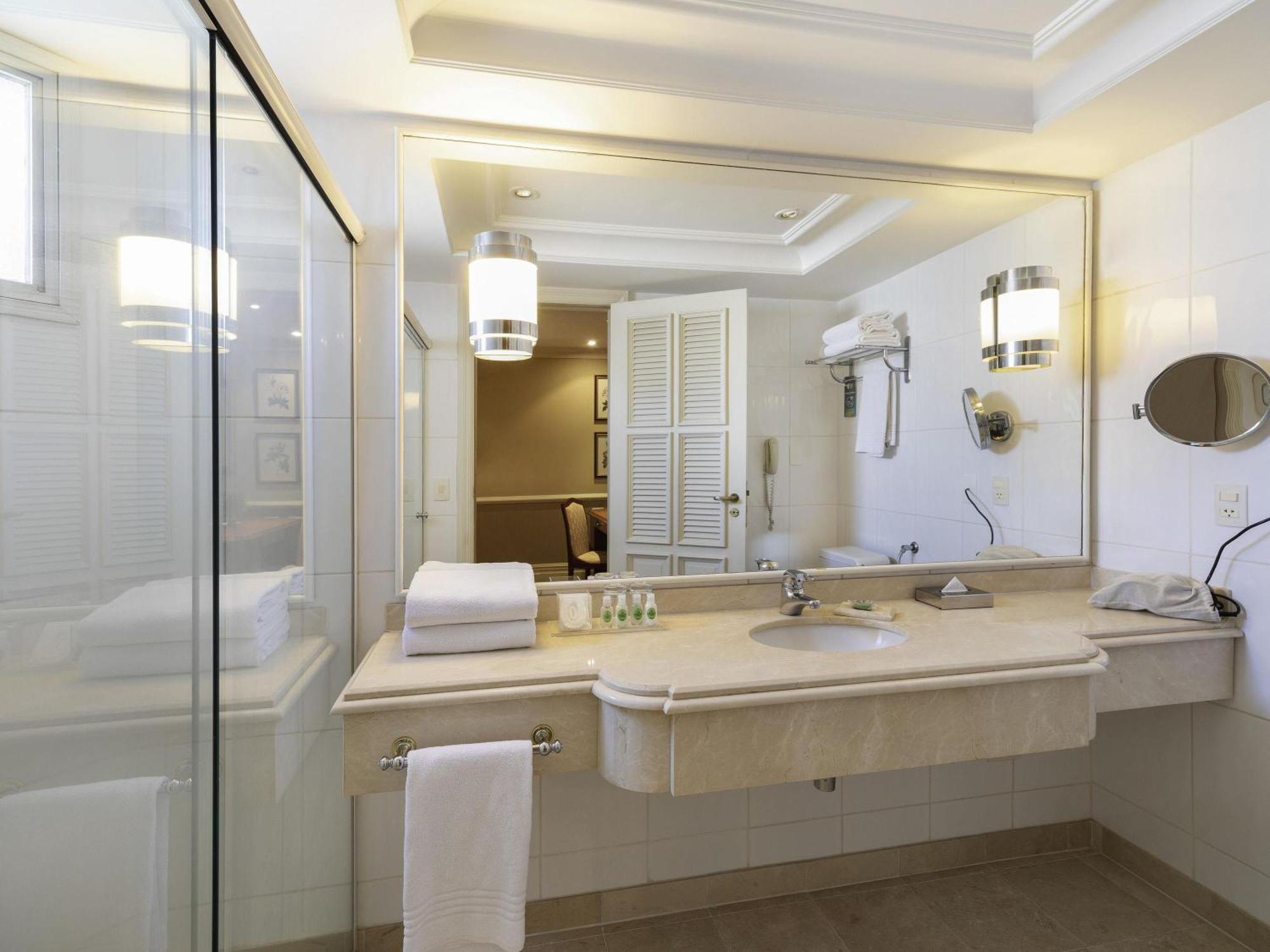 Executive King Room