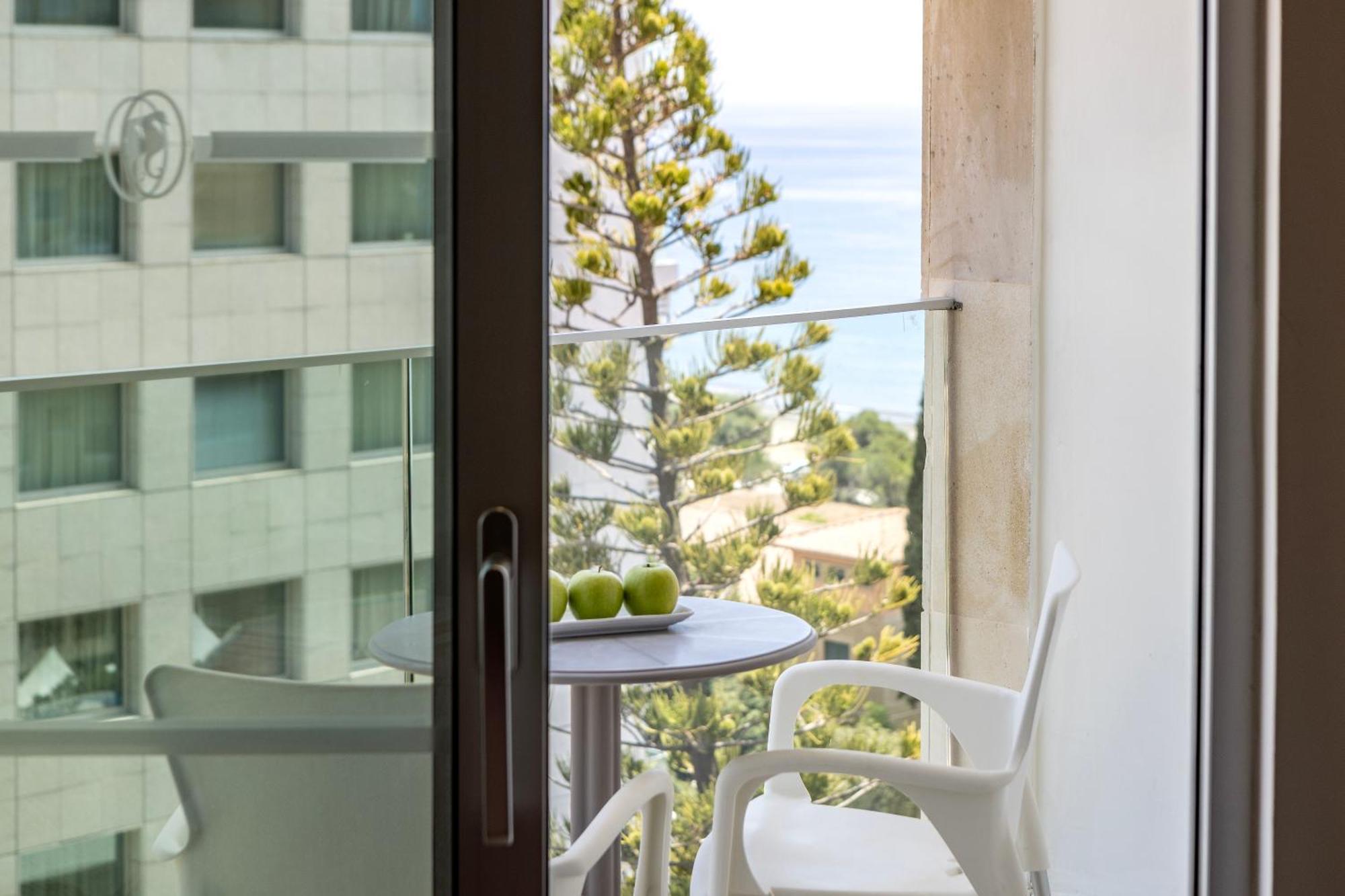 Inland View Room