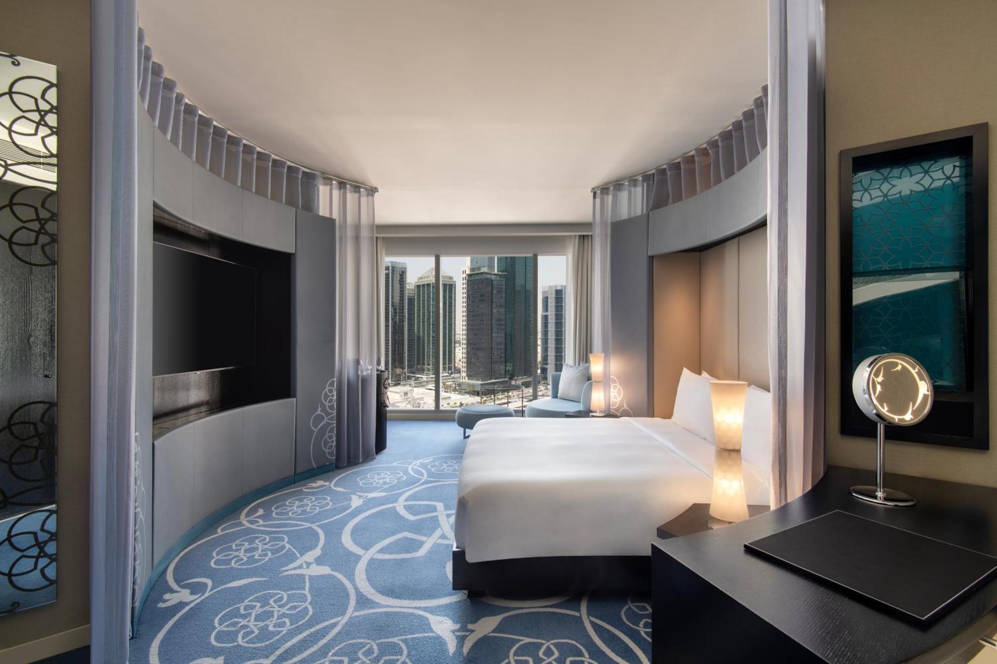 Habitación Doble Deluxe con cama extragrande y vistas a la ciudad