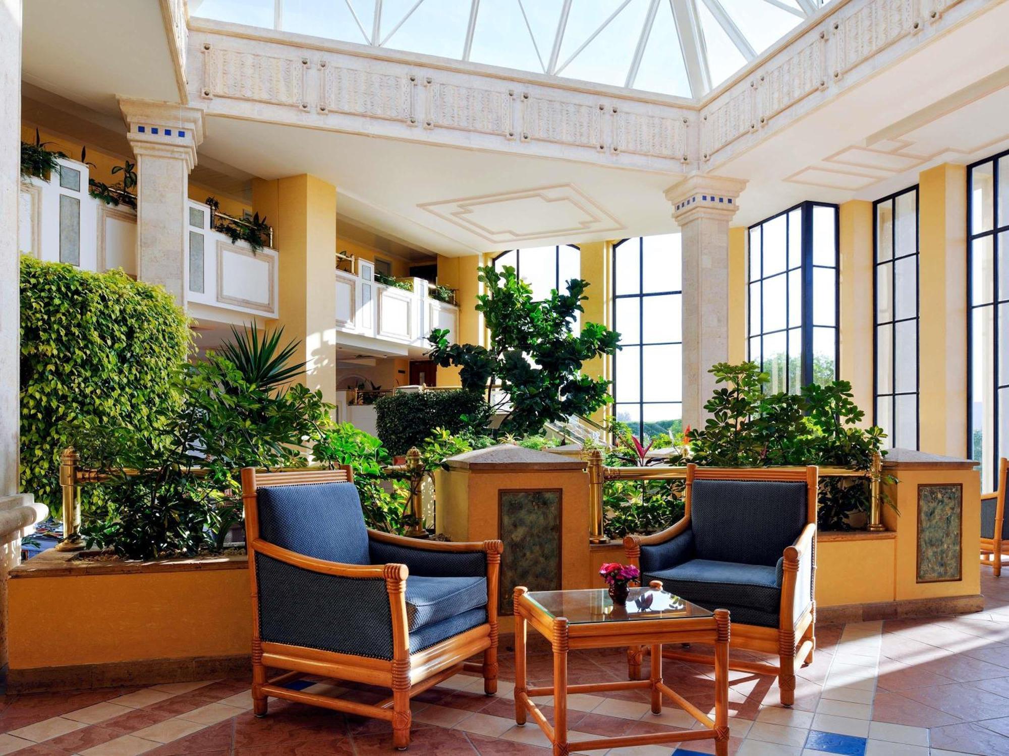 Standard King Room Garden View Mountain Side