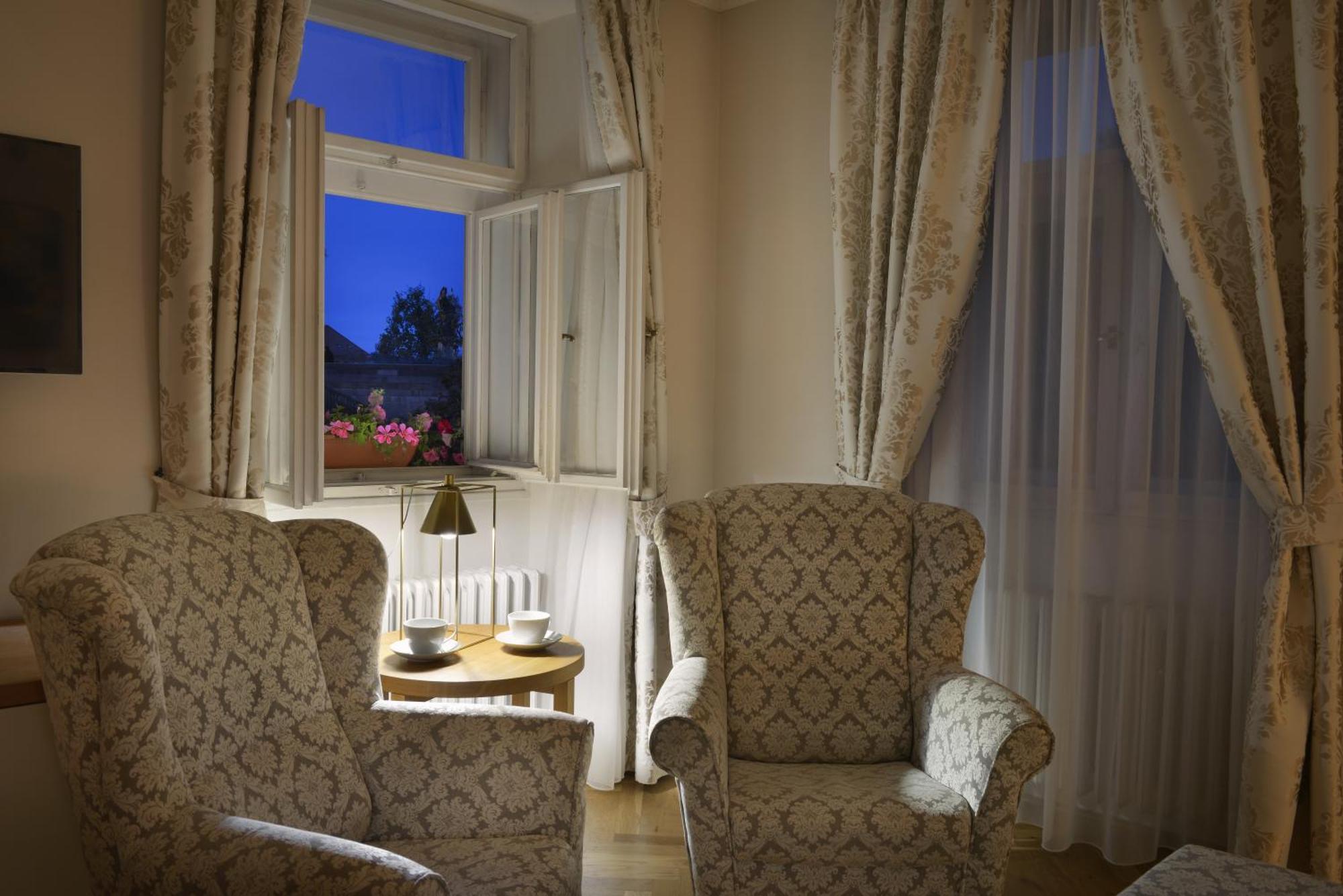 Charles Bridge View Suite